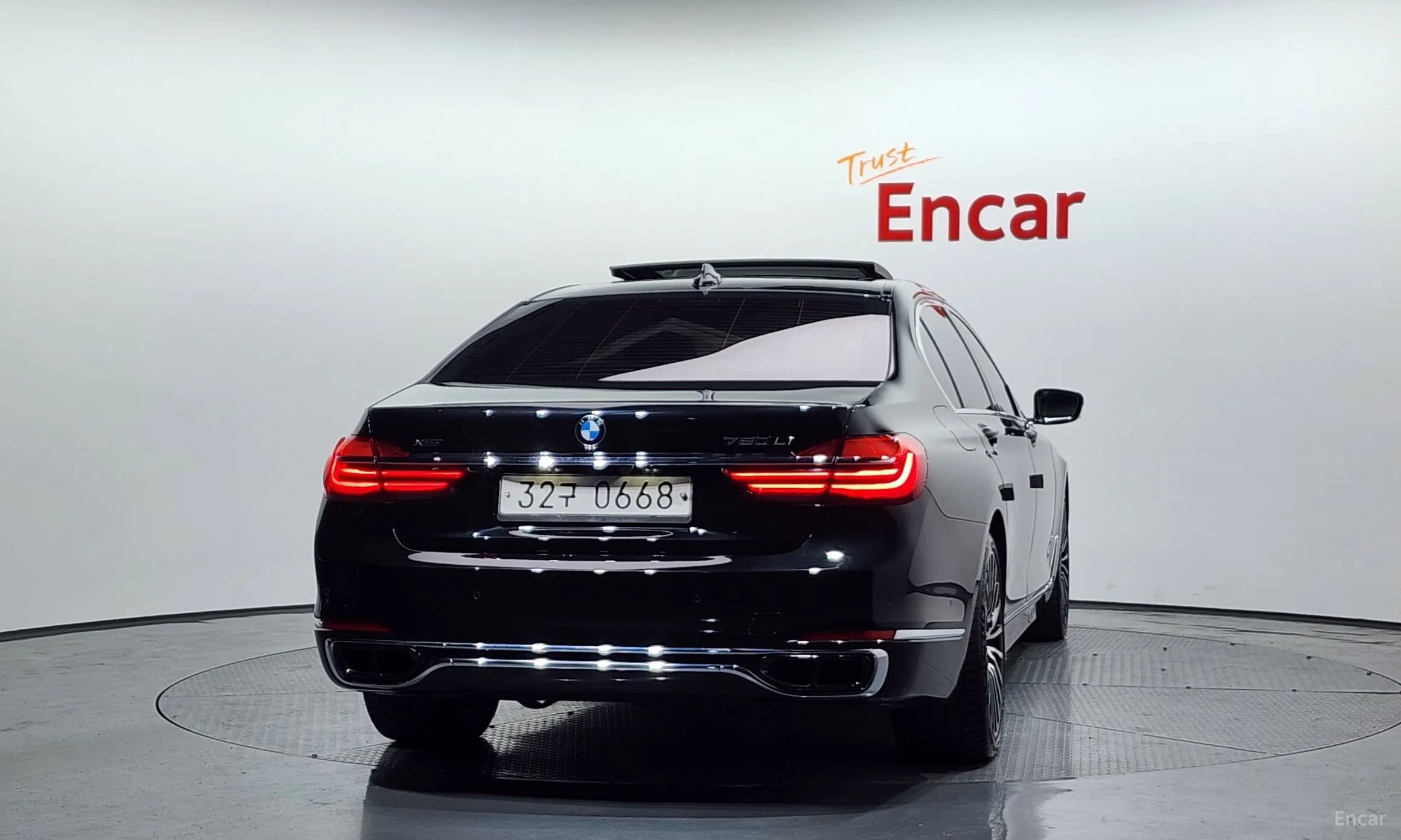 BMW 7 Series (G11) превью 3