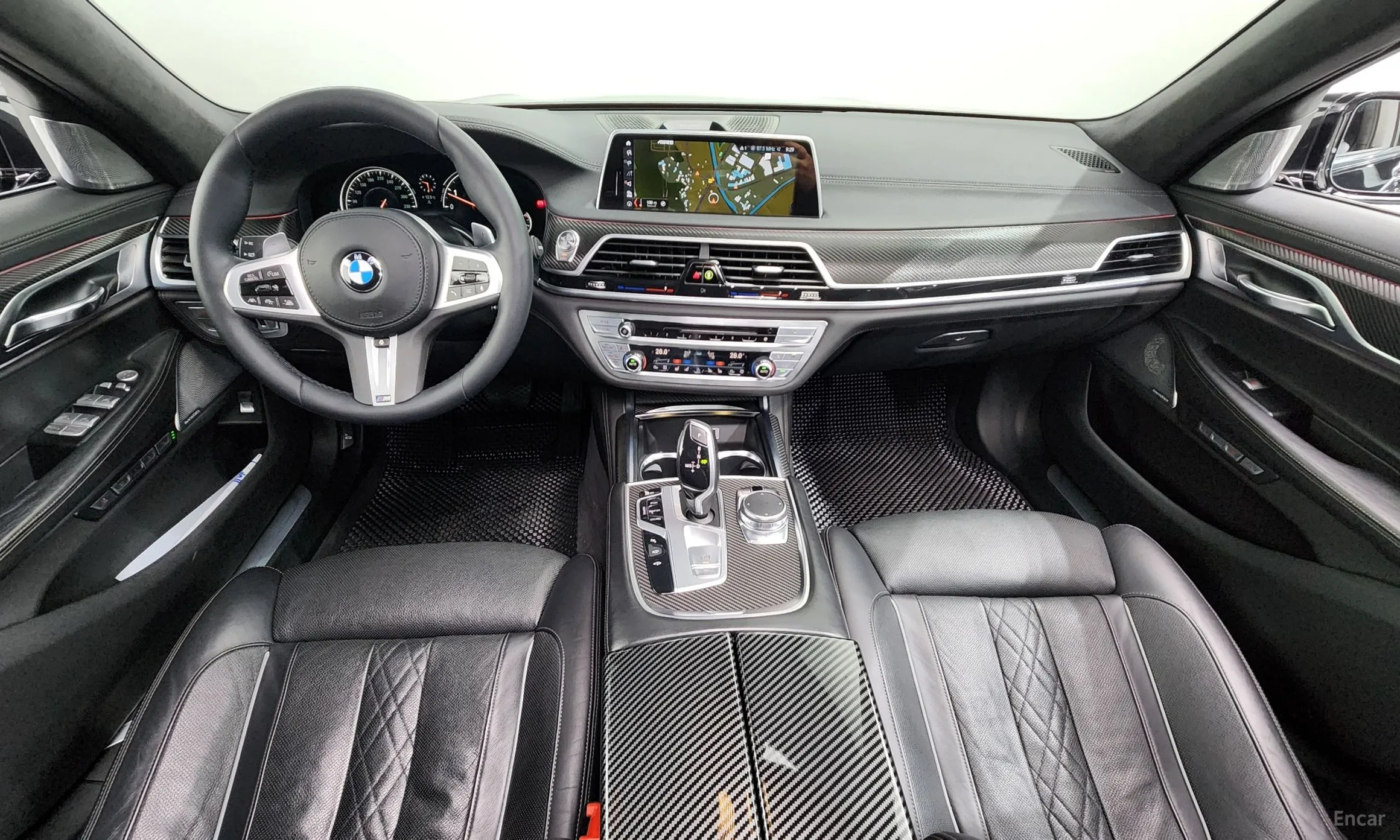 BMW 7 Series (G11) превью 4