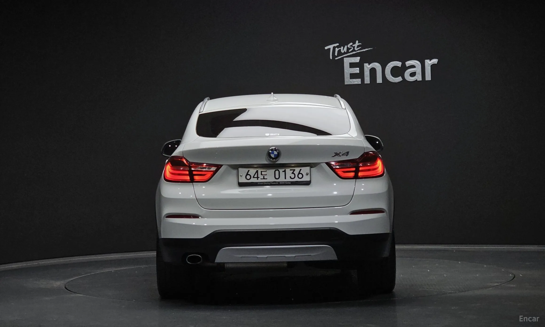 BMW X4 (F26) превью 3