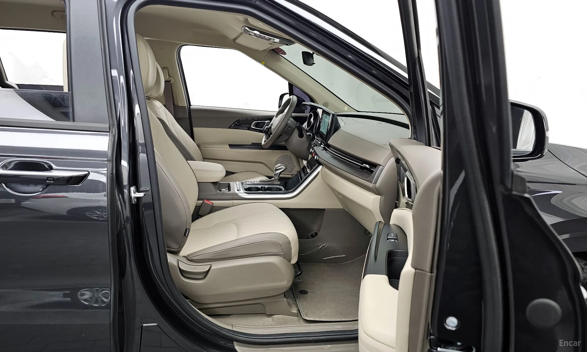 Kia Carnival Gen 4 превью 11