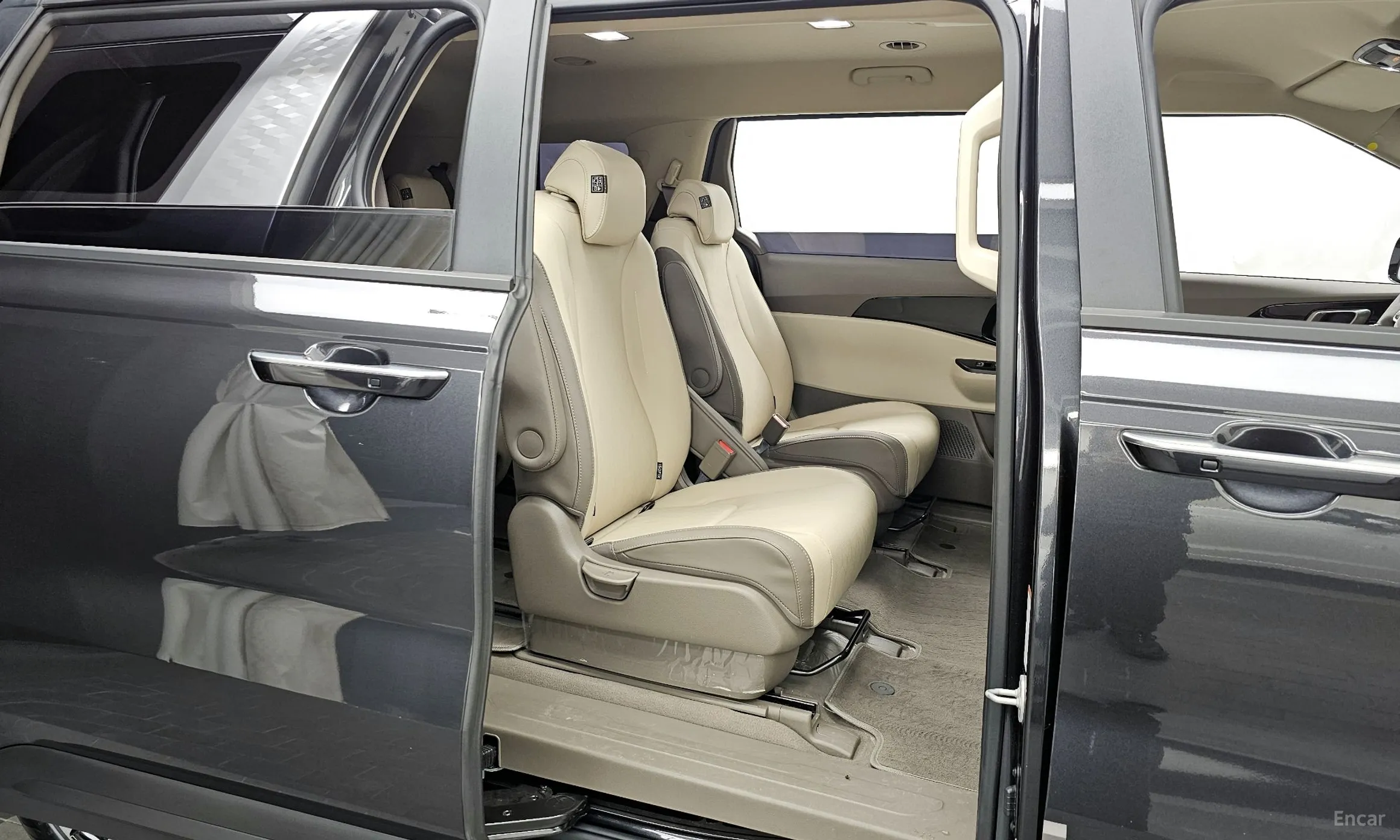 Kia Carnival Gen 4 превью 12
