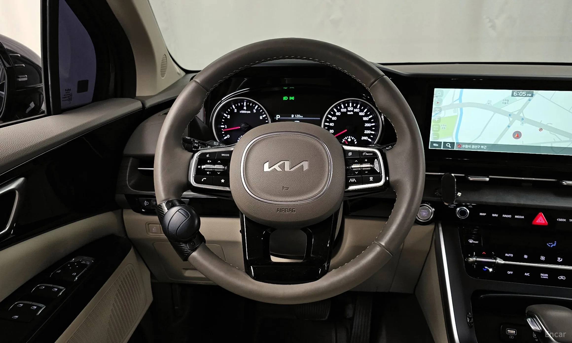 Kia Carnival Gen 4 превью 13