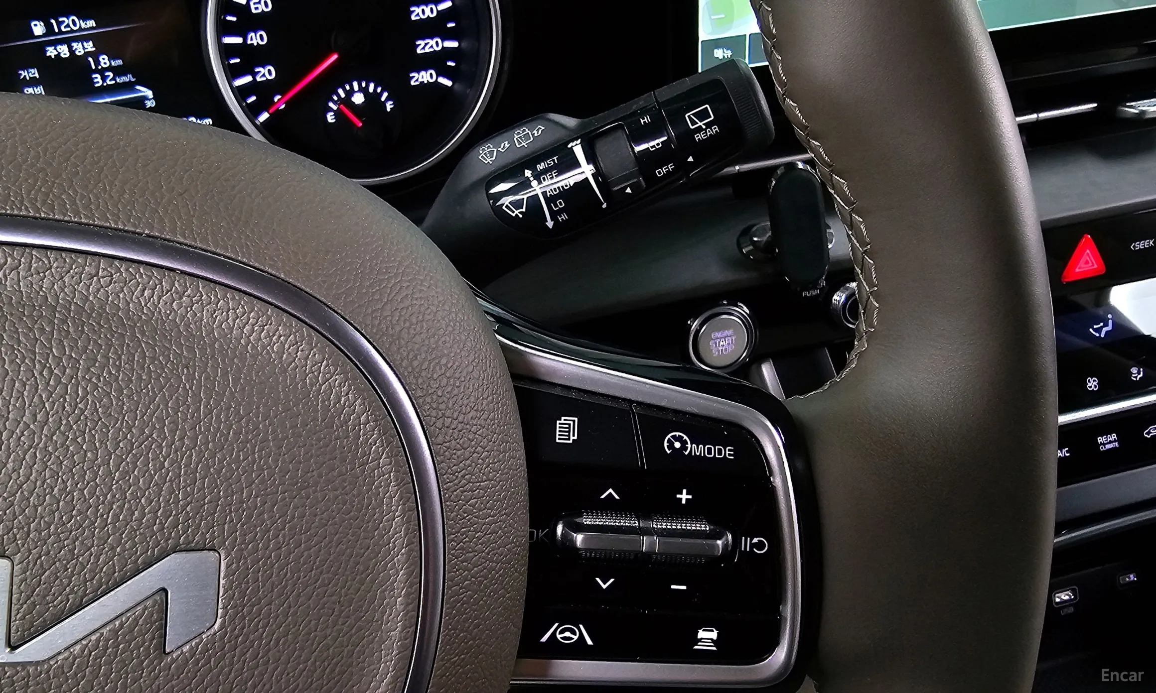 Kia Carnival Gen 4 превью 18