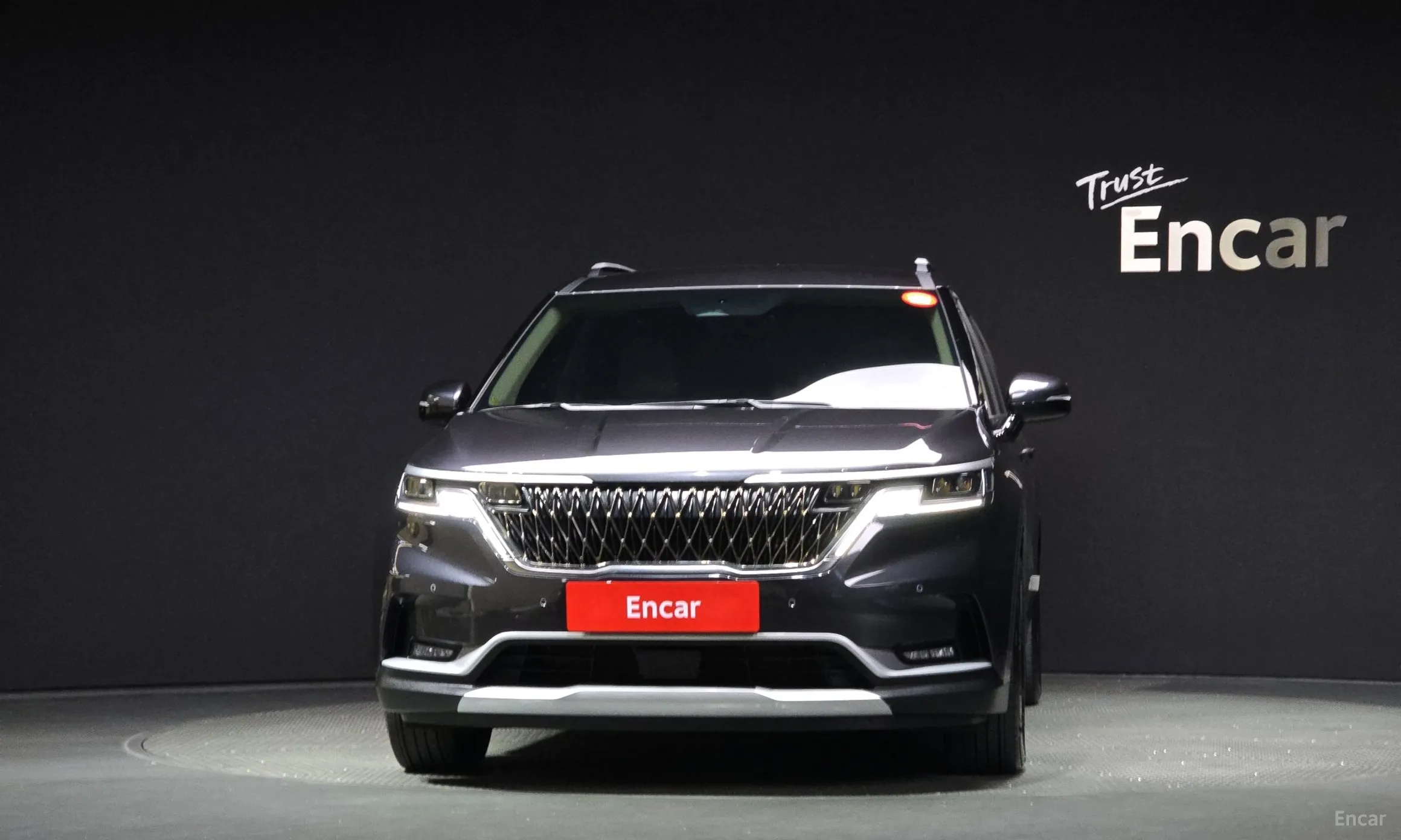 Kia Carnival Gen 4 превью 3
