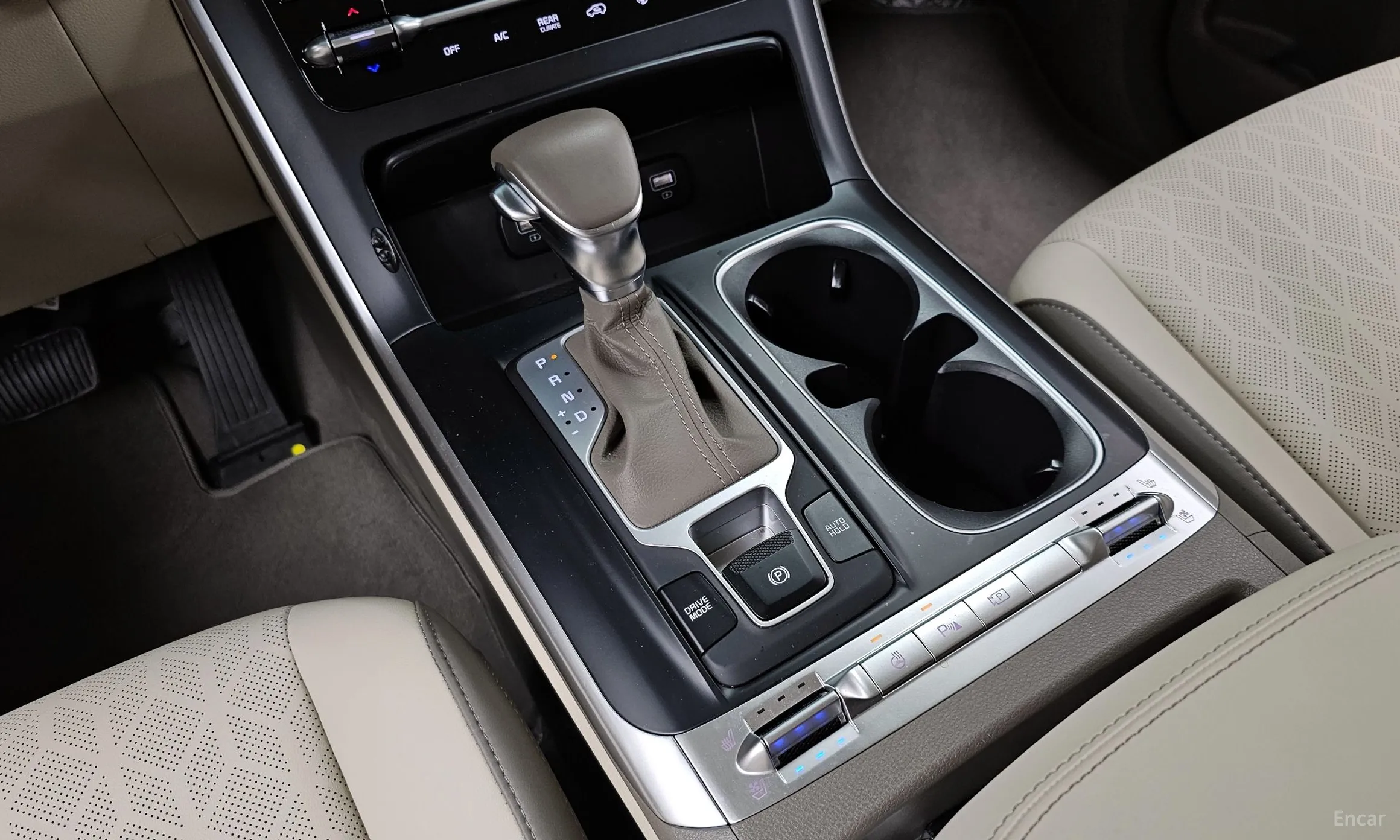 Kia Carnival Gen 4 превью 9