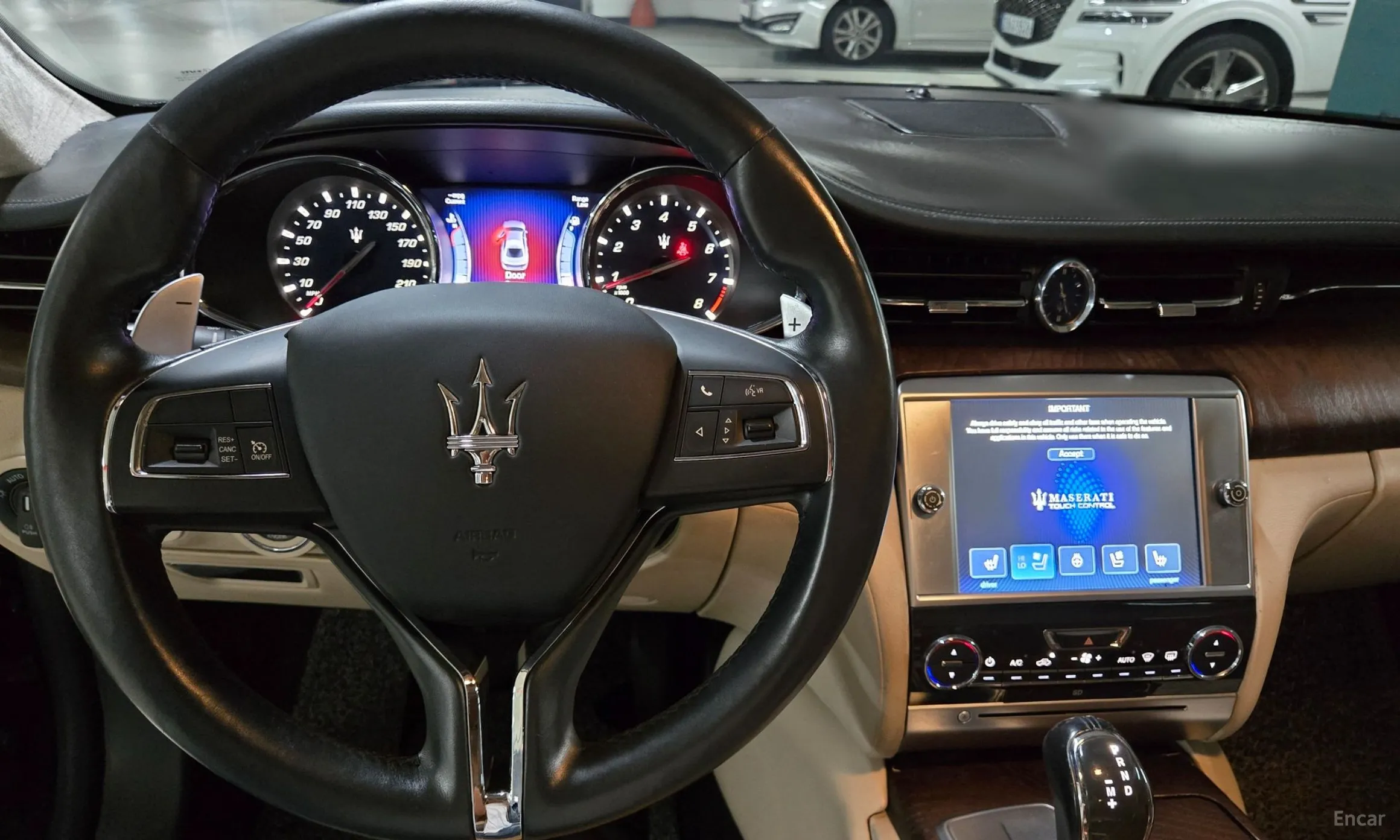 Maserati Quattroporte превью 13