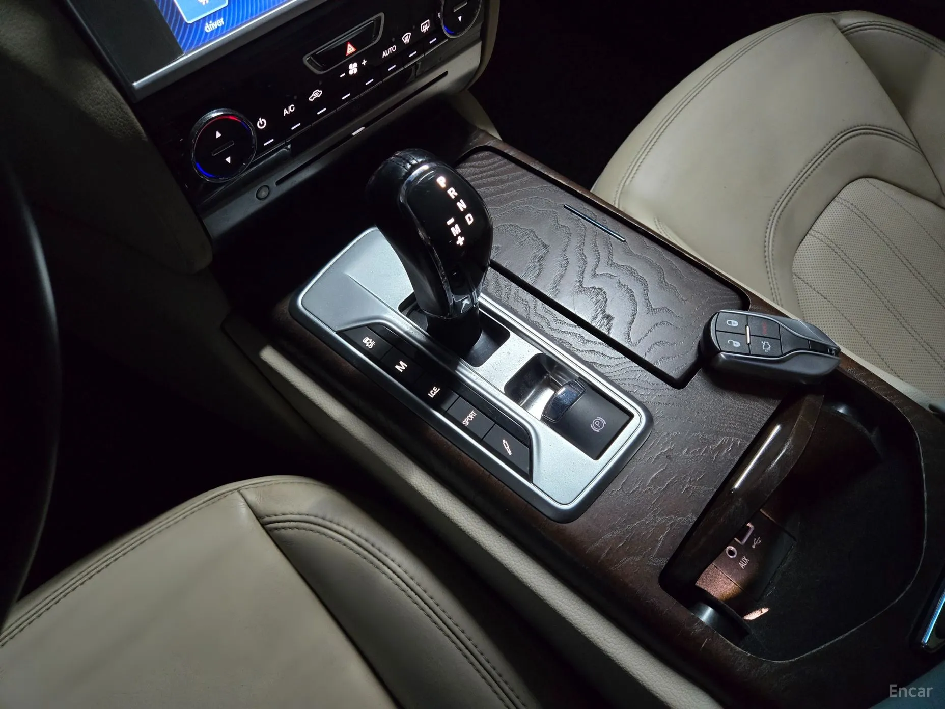 Maserati Quattroporte превью 9