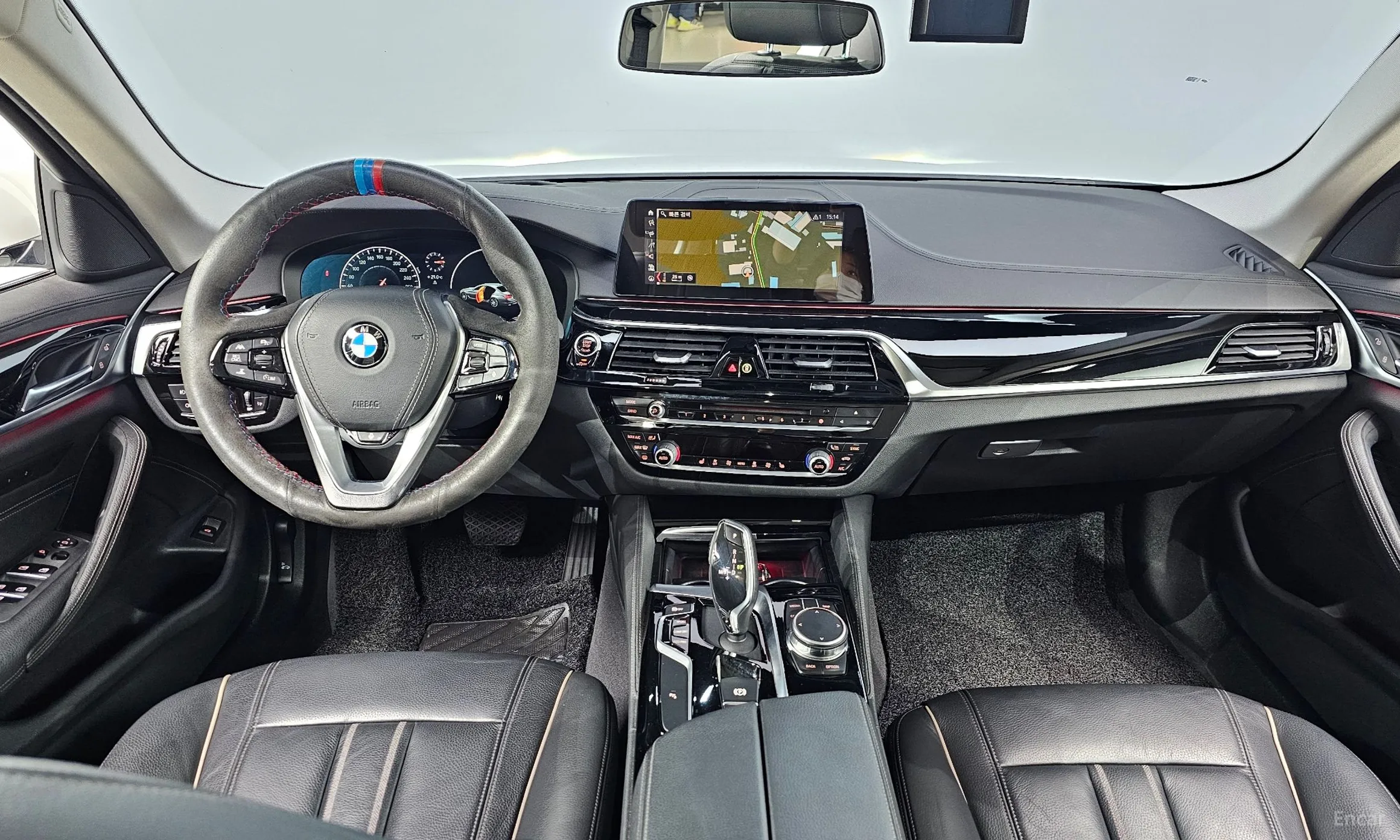 BMW 5 Series (G30) превью 4