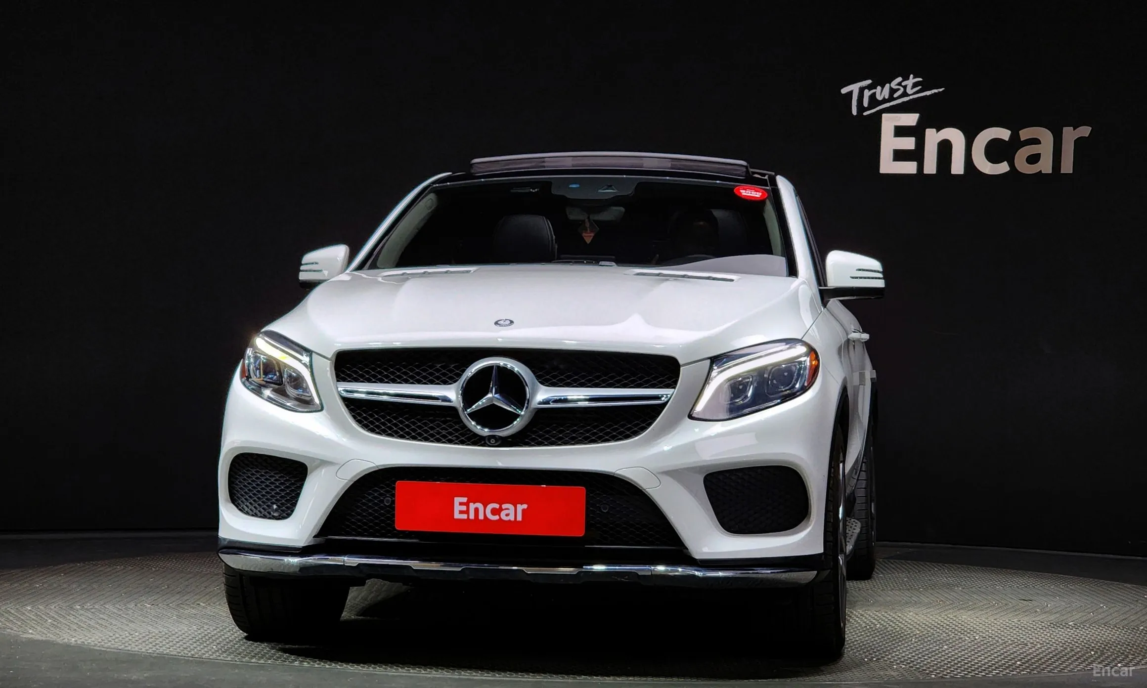 Mercedes Benz GLE-Class W166