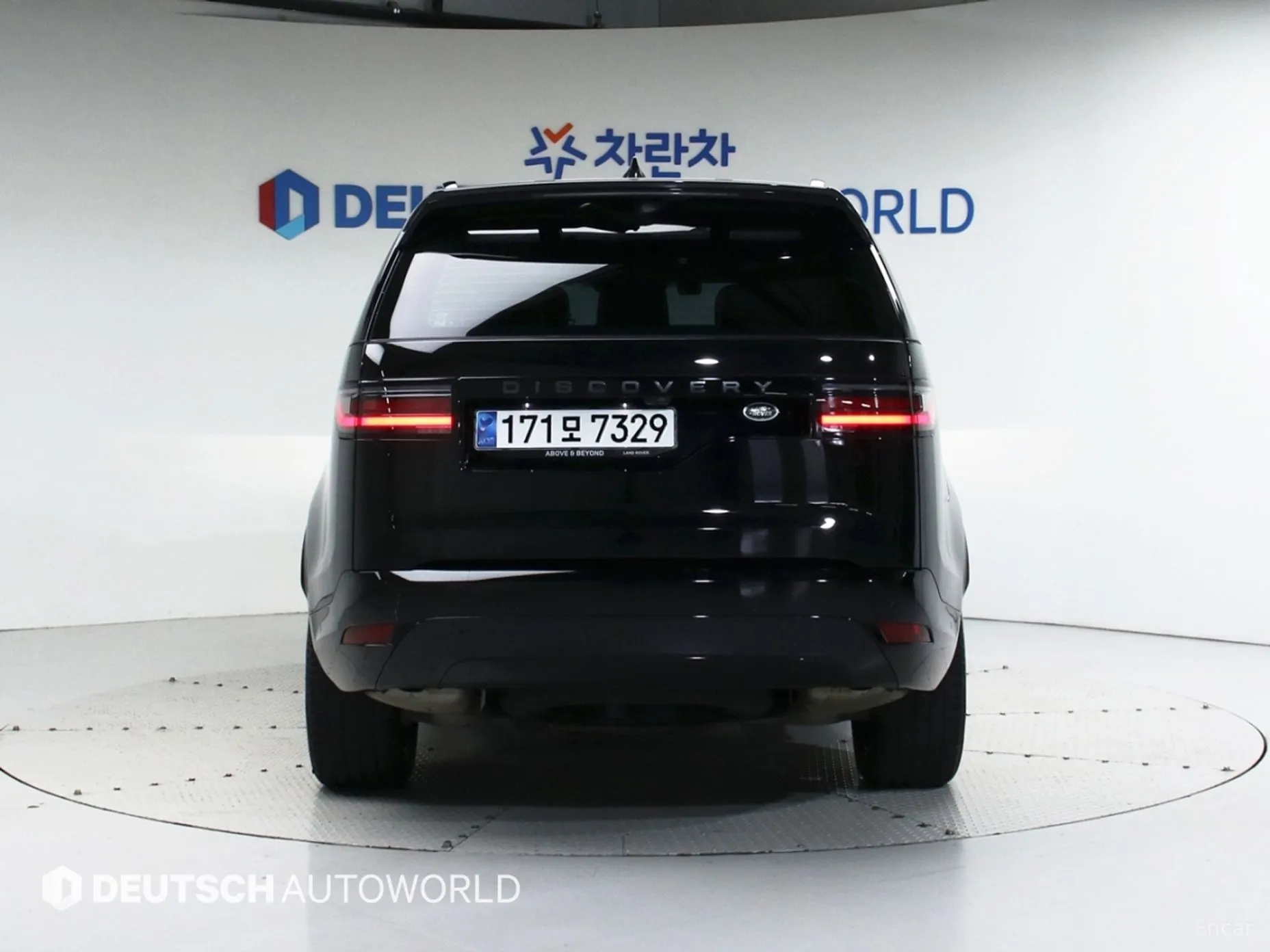 Land Rover Discovery 5 превью 3