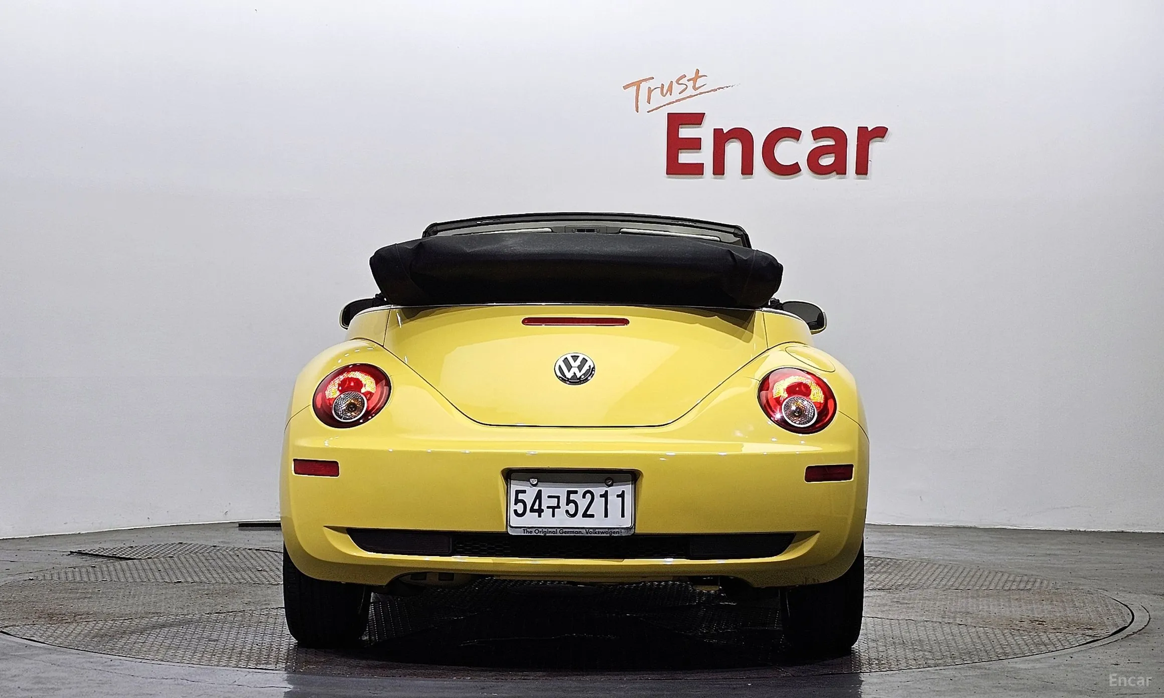 Volkswagen New Beetle превью 3
