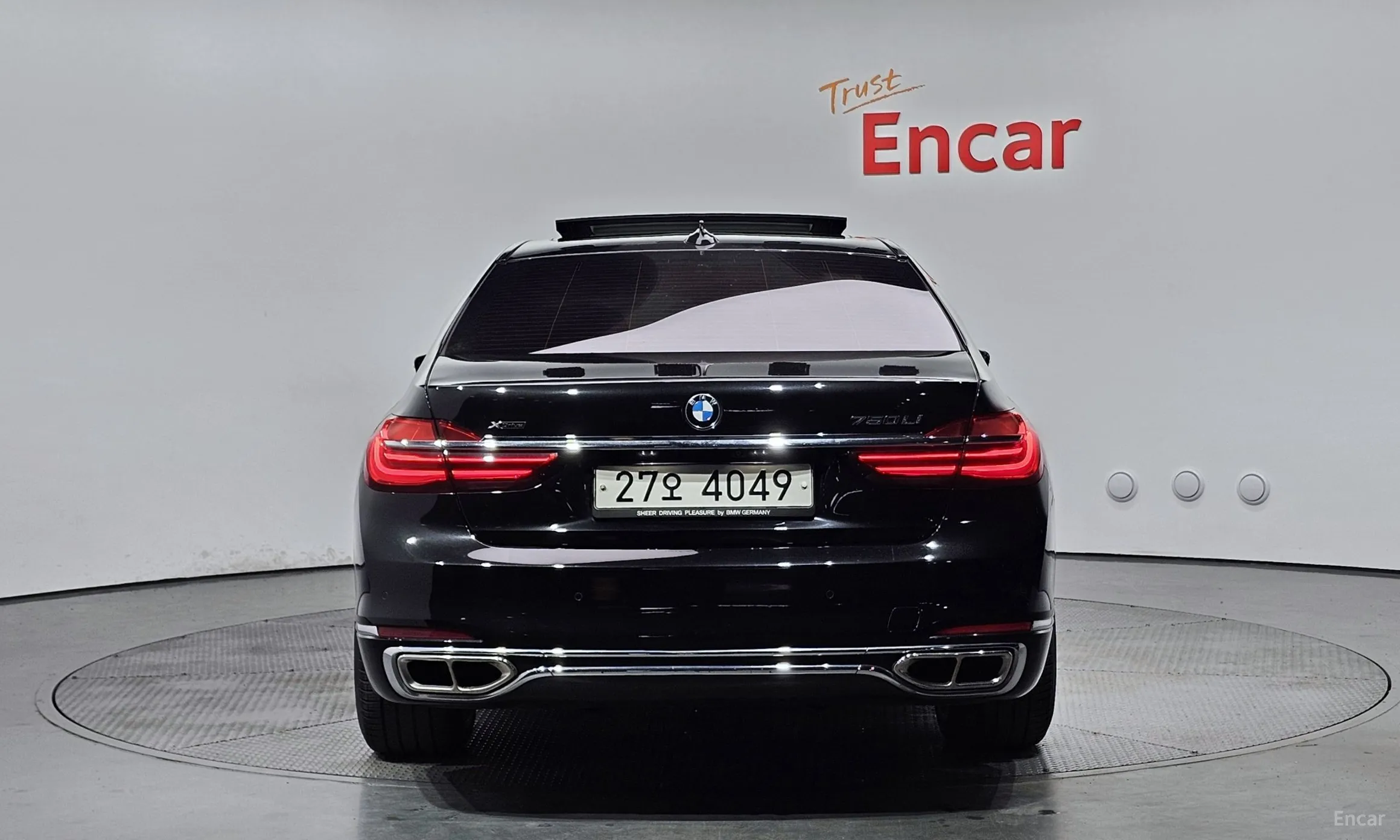 BMW 7 Series (G11) превью 3