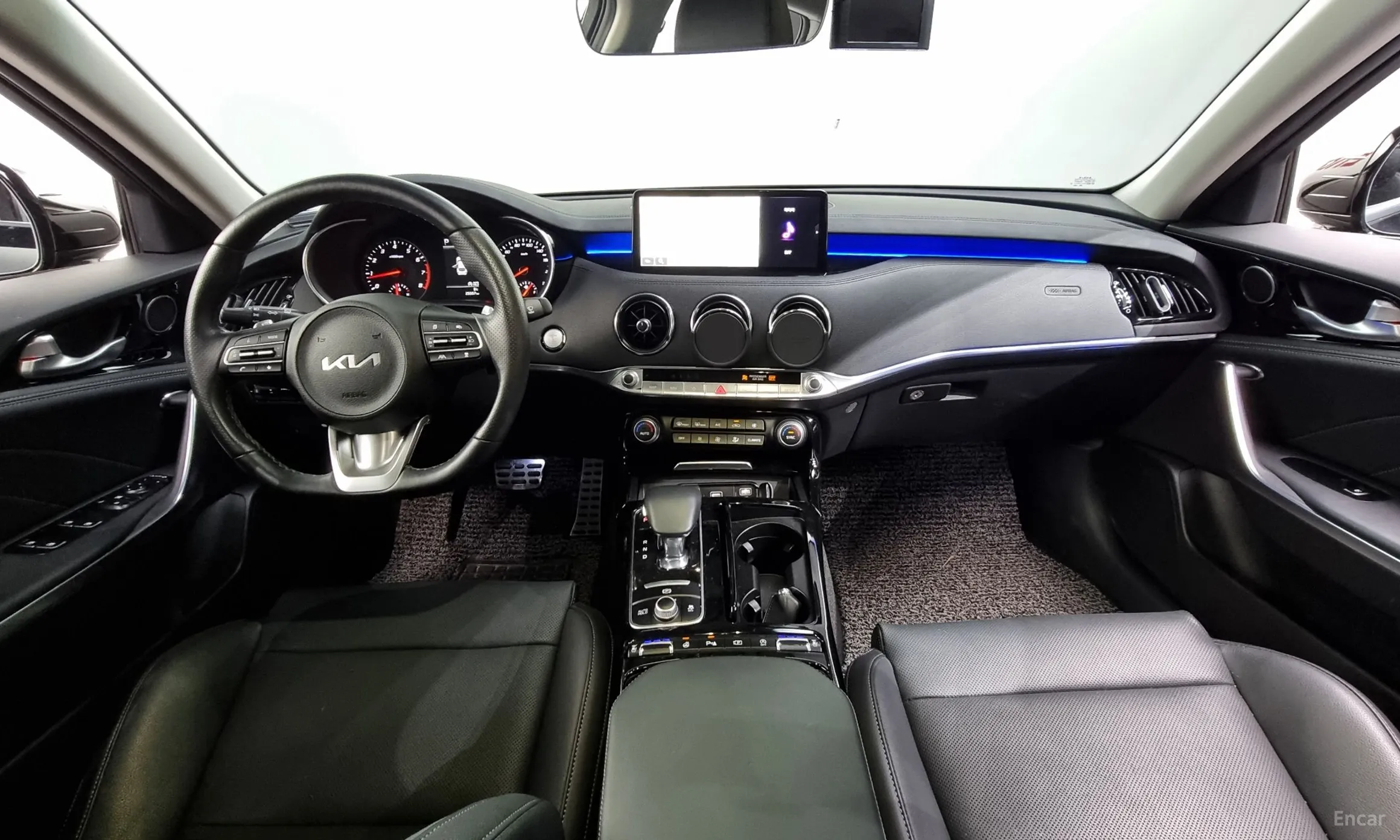 Kia Stinger Master превью 4