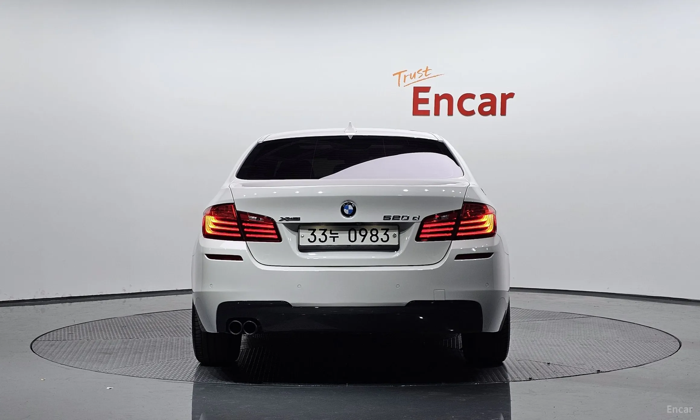 BMW 5 Series (F10) превью 3