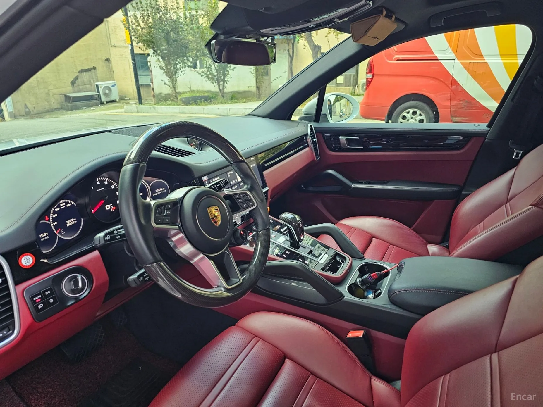 Porsche Cayenne (PO536) превью 4