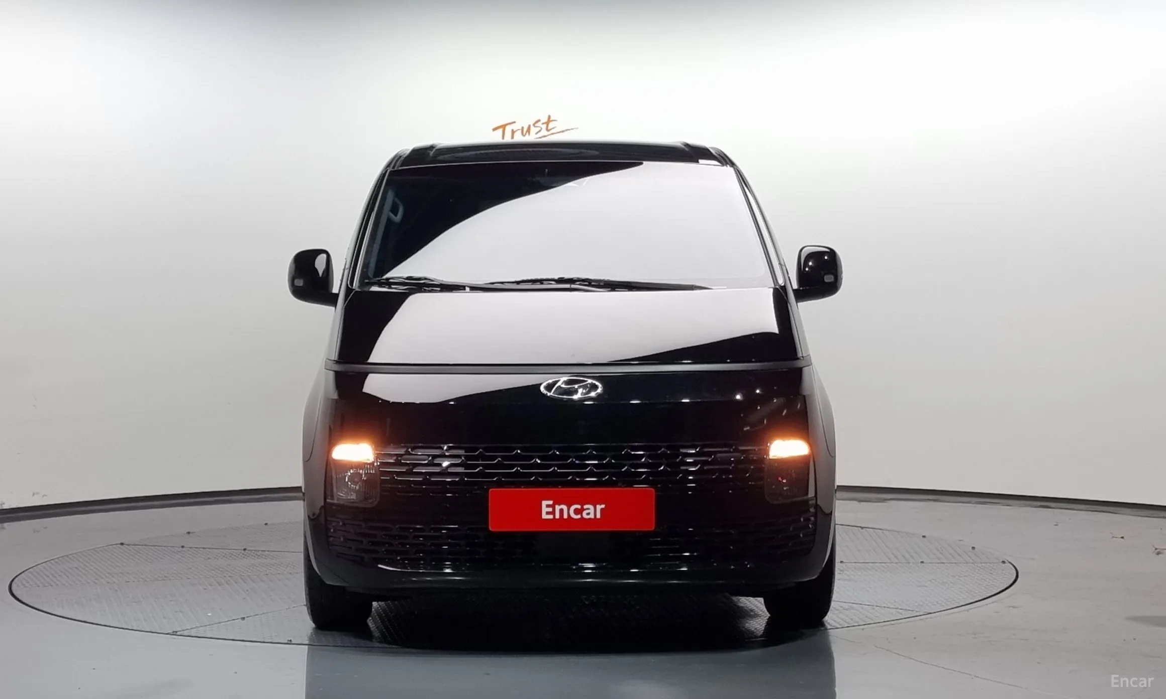 Hyundai Staria превью 2