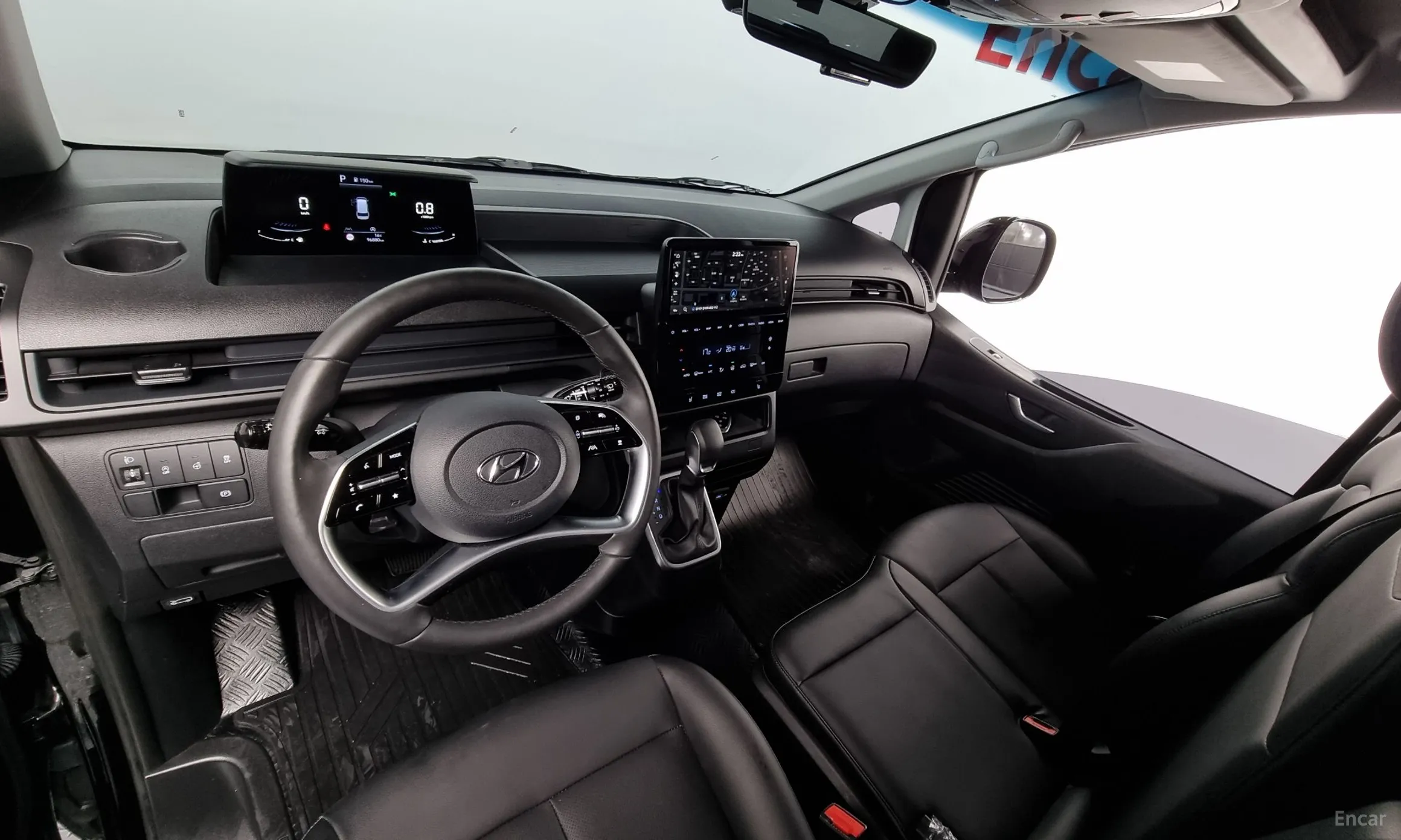 Hyundai Staria превью 4