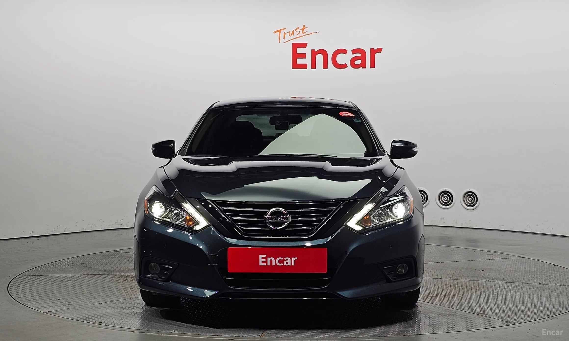 Nissan Altima превью 3
