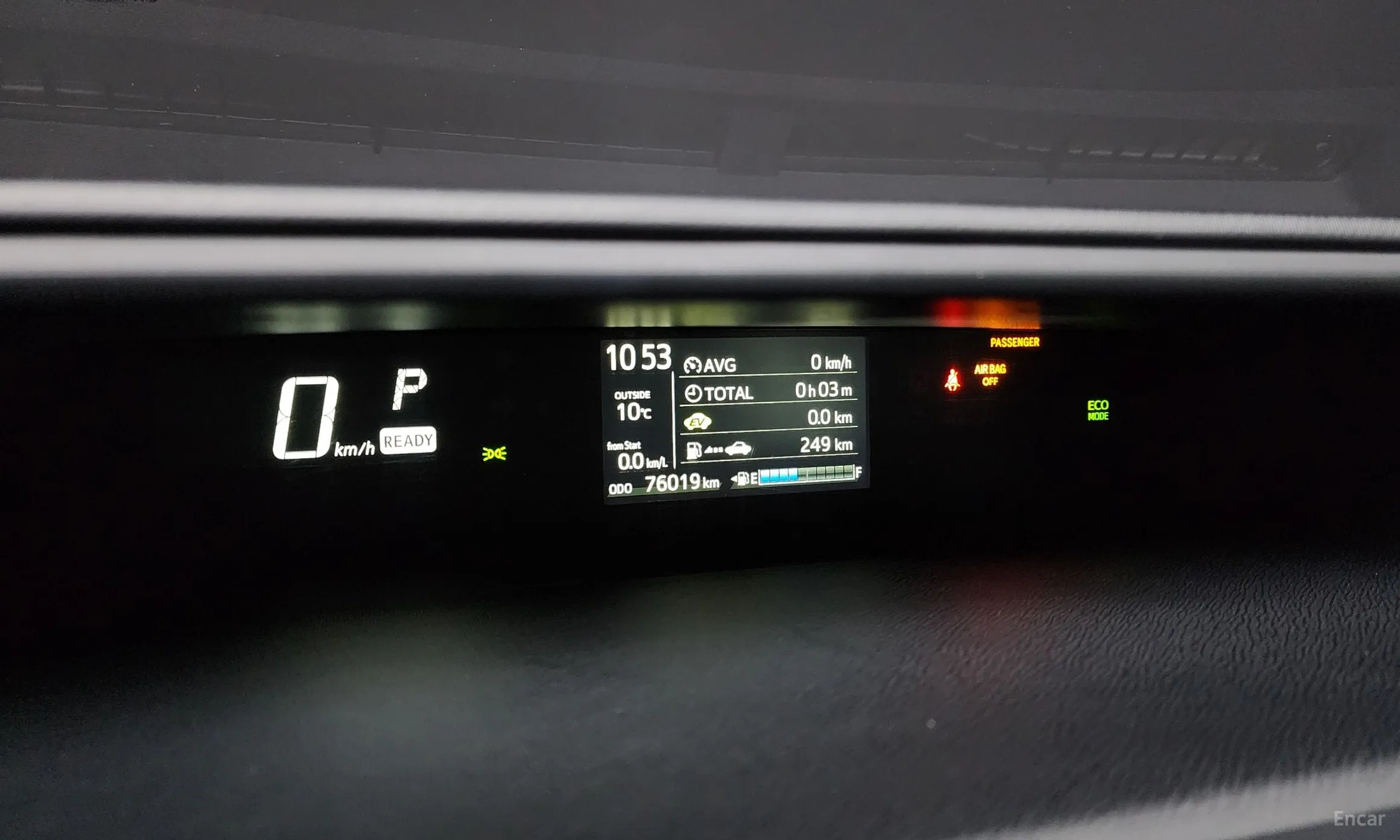 Toyota Prius C превью 8