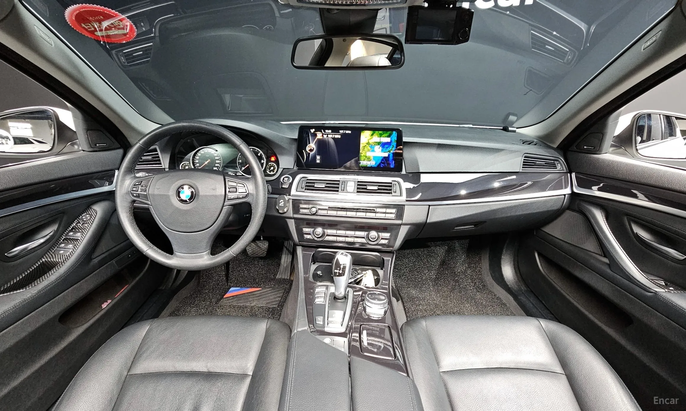 BMW 5 Series (F10) превью 4