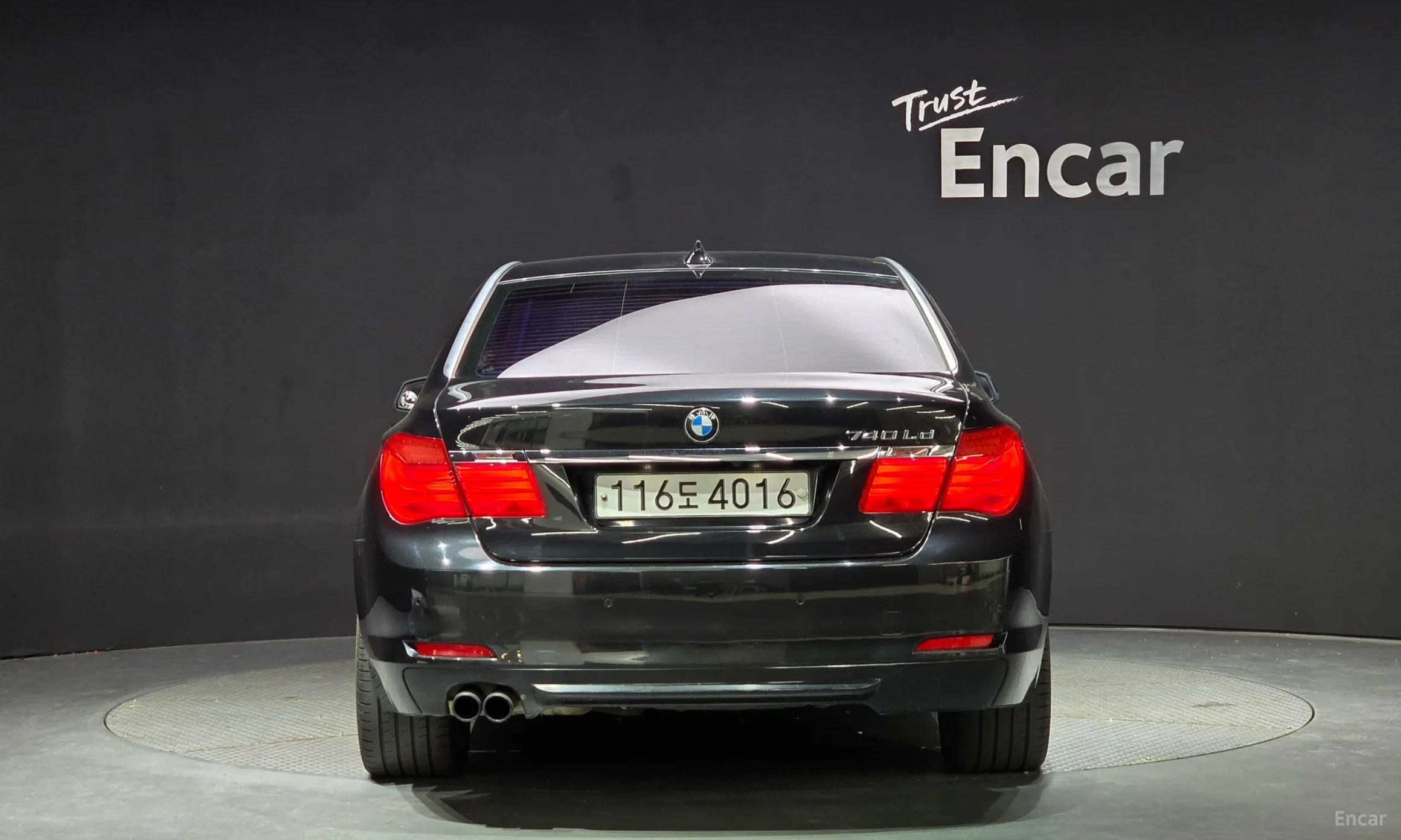 BMW 7 Series (F01) превью 3