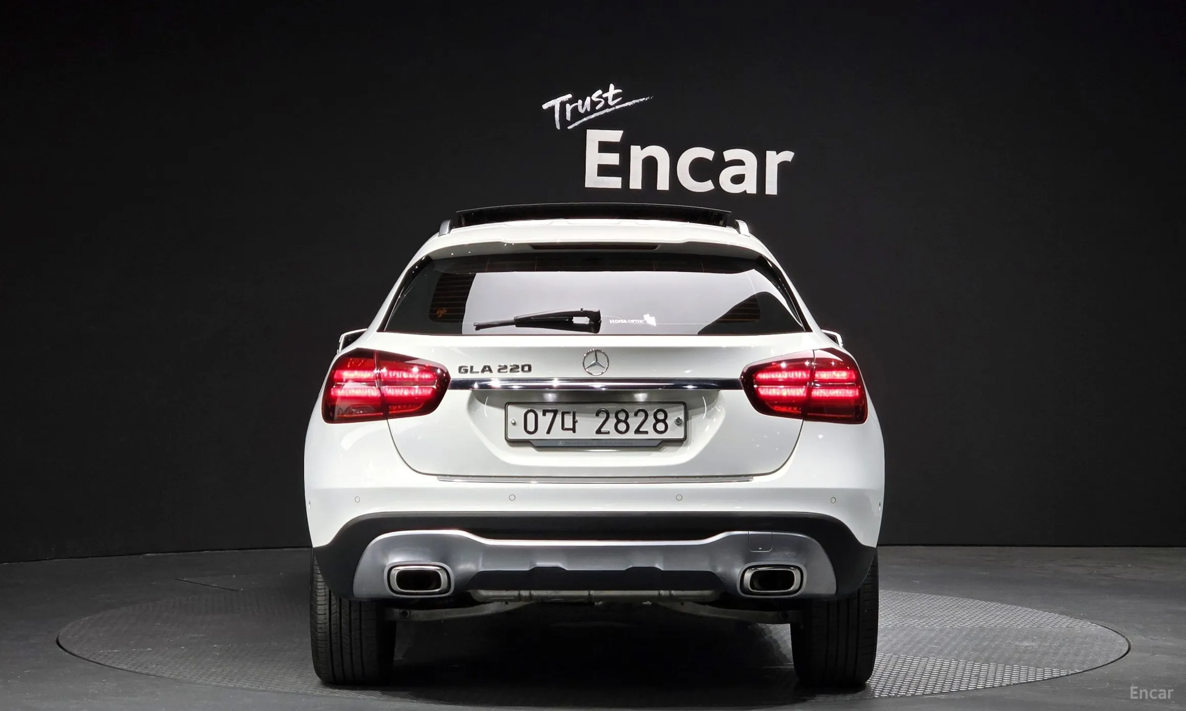 Mercedes Benz GLA-Class X156 превью 3