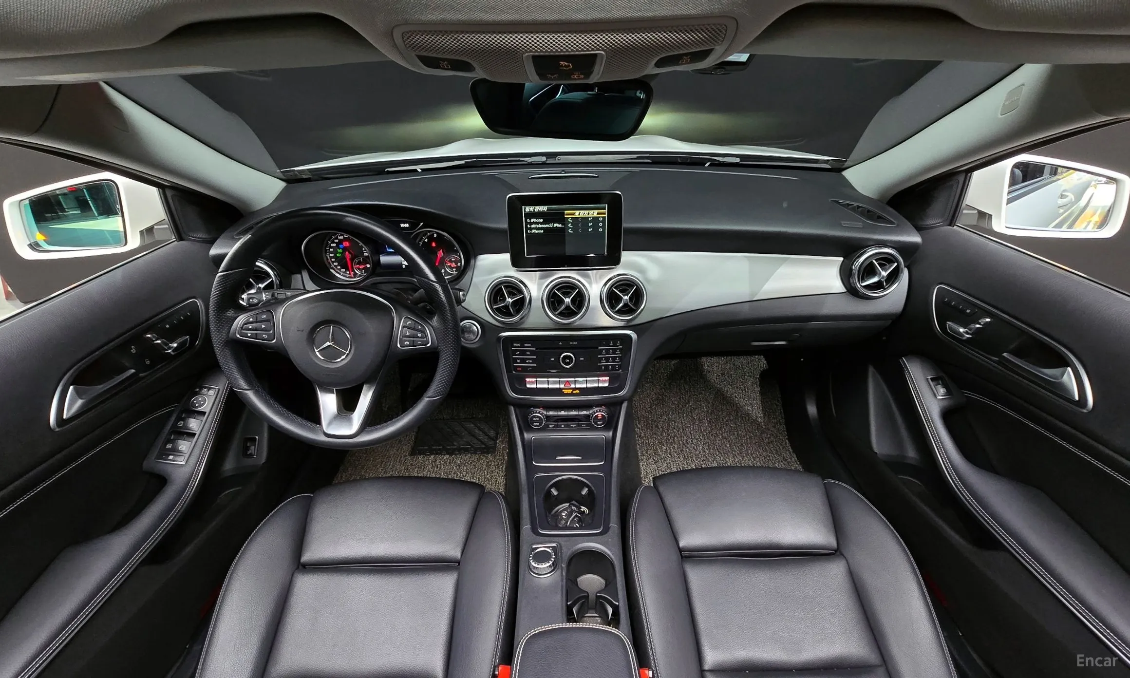 Mercedes Benz GLA-Class X156 превью 4