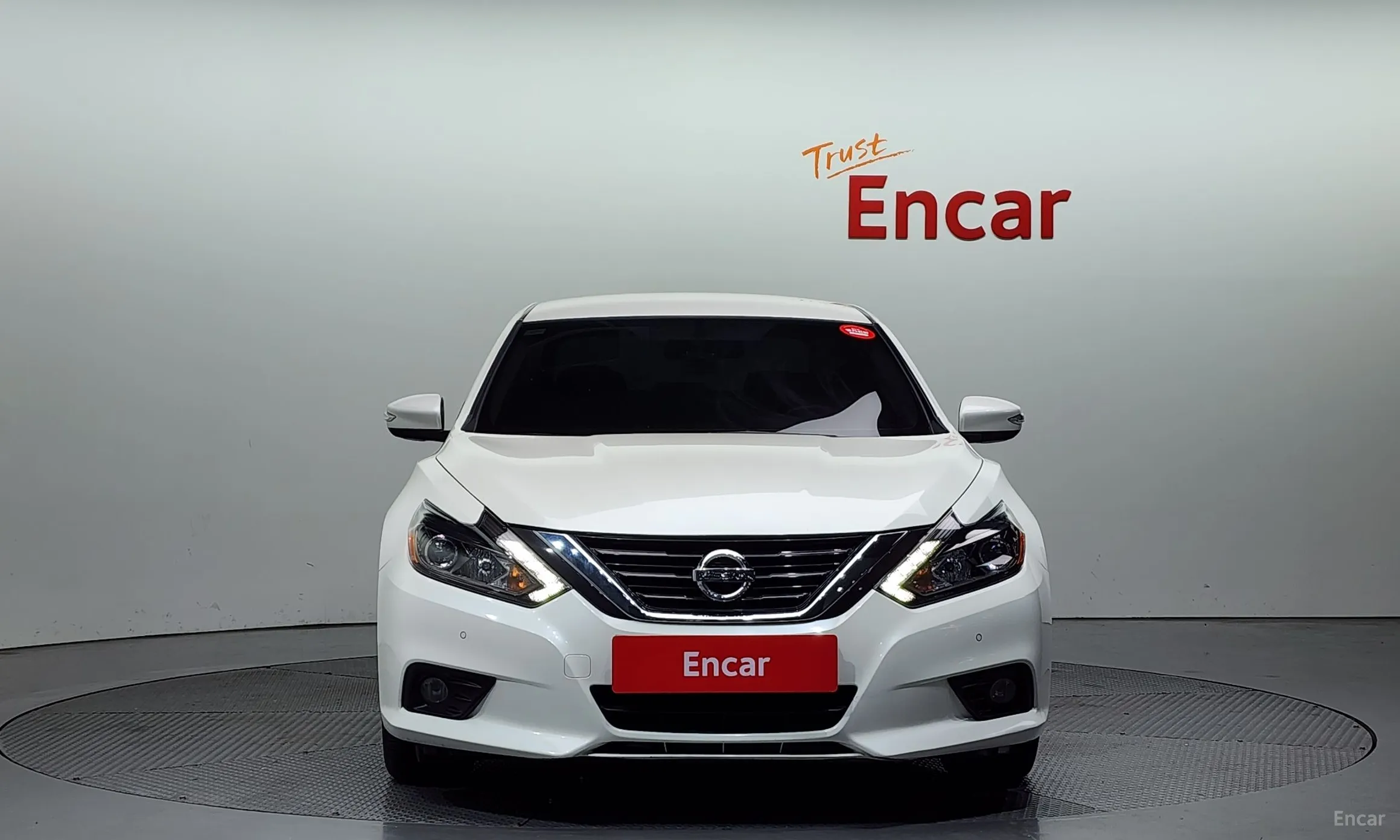 Nissan Altima превью 3