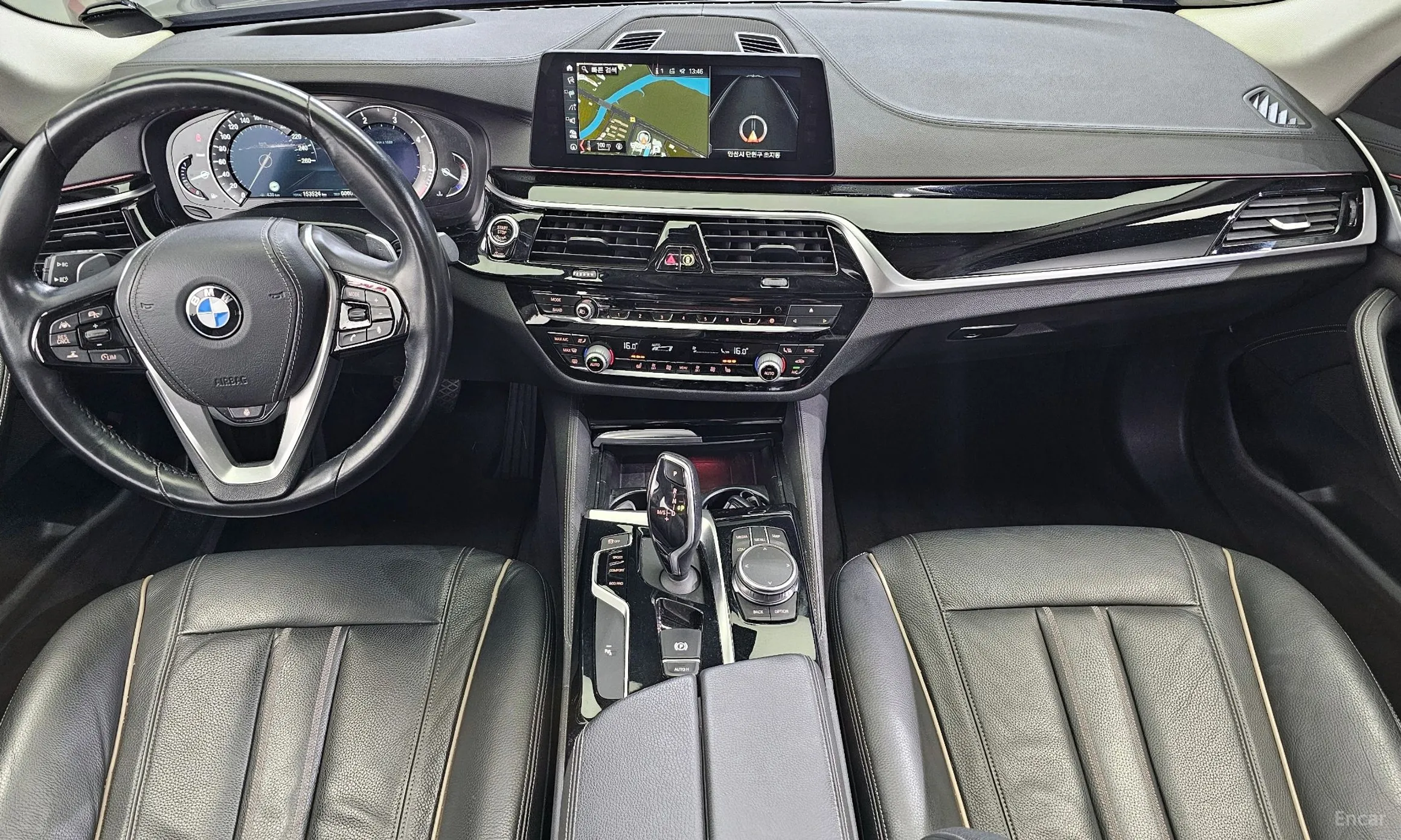BMW 5 Series (G30) превью 4