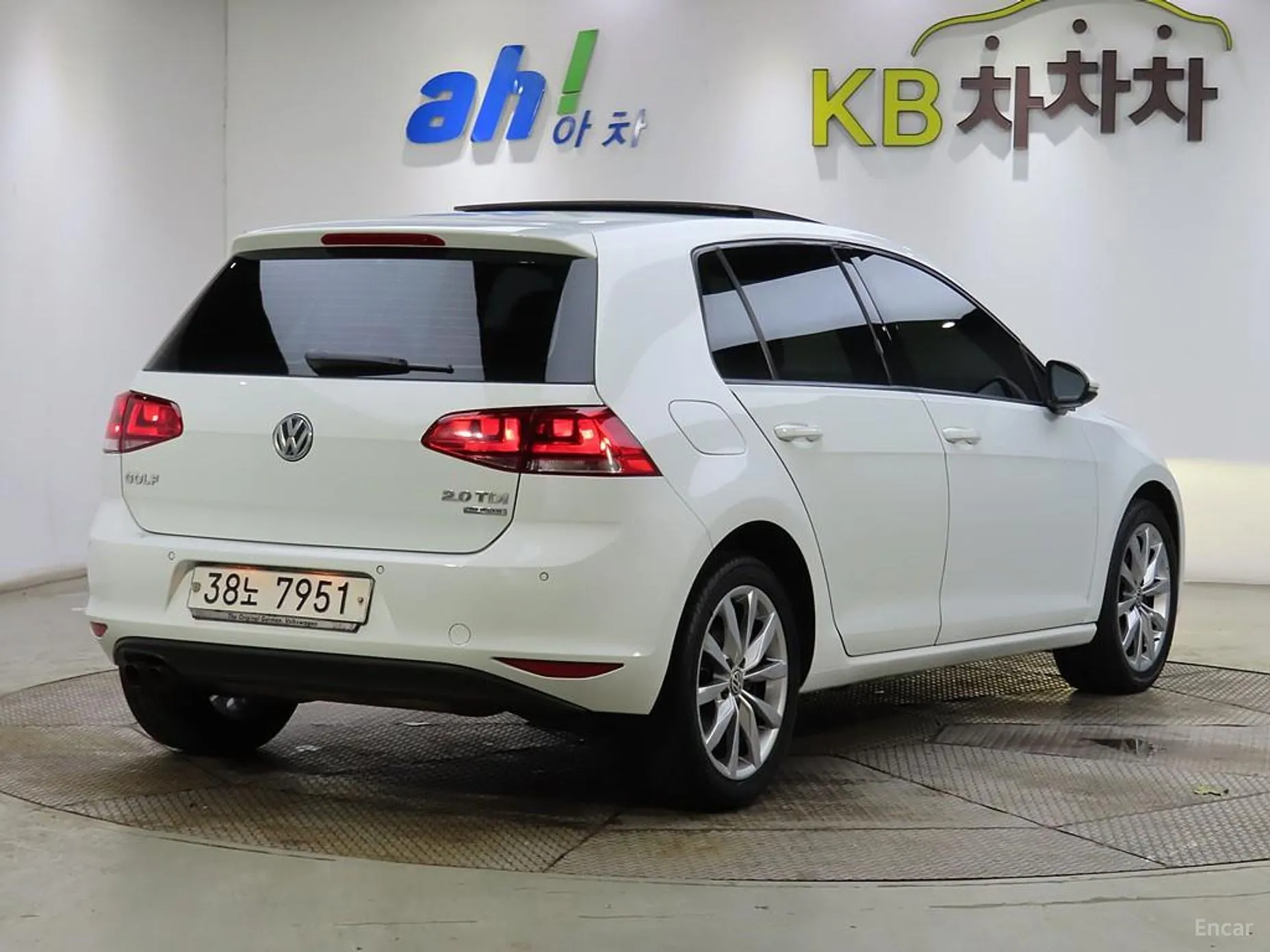 Volkswagen Golf 7th Generation превью 3