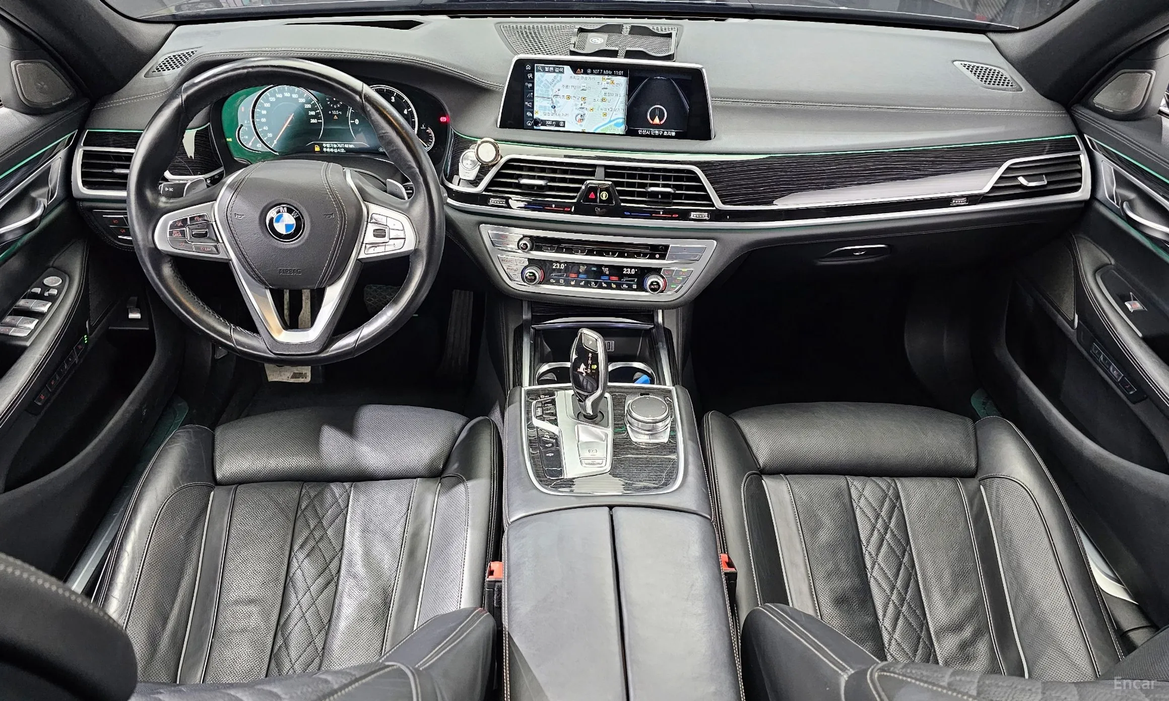 BMW 7 Series (G11) превью 4