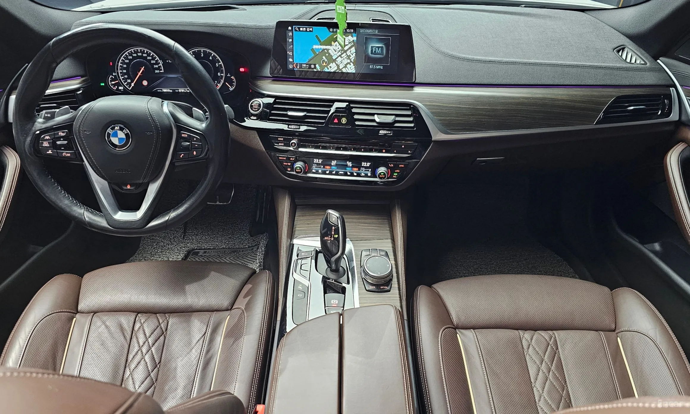 BMW 5 Series (G30) превью 4