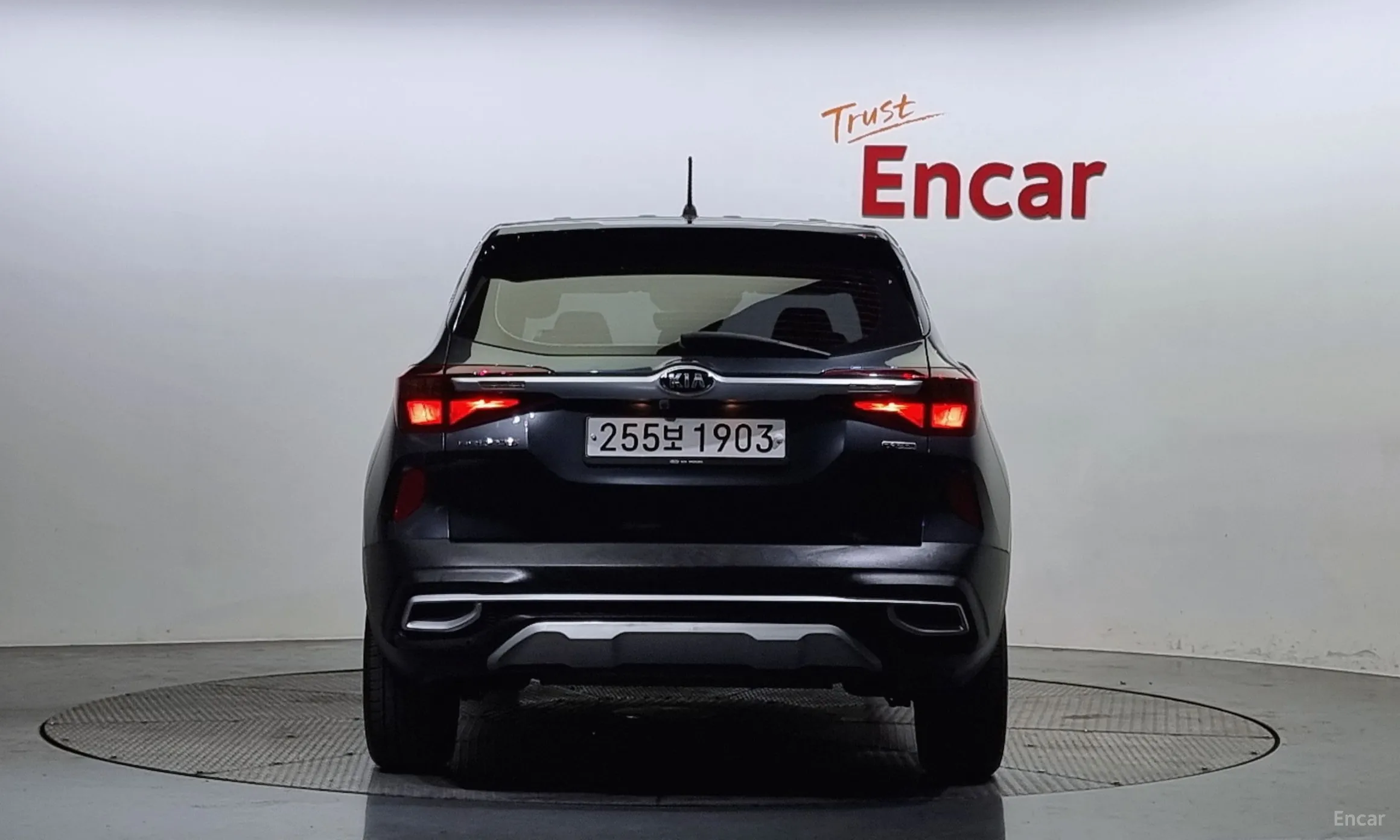 Kia Seltos превью 3
