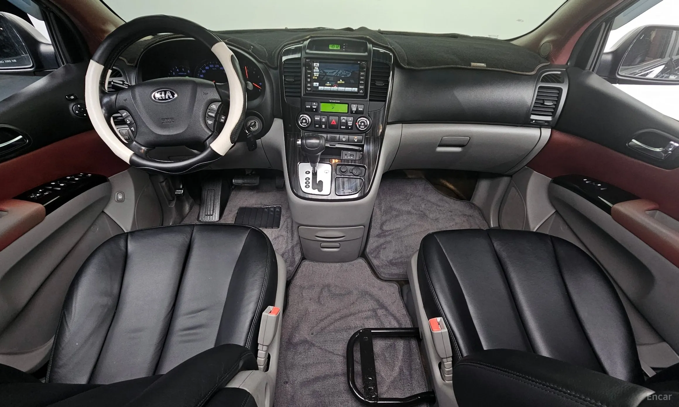 Kia Carnival R превью 4