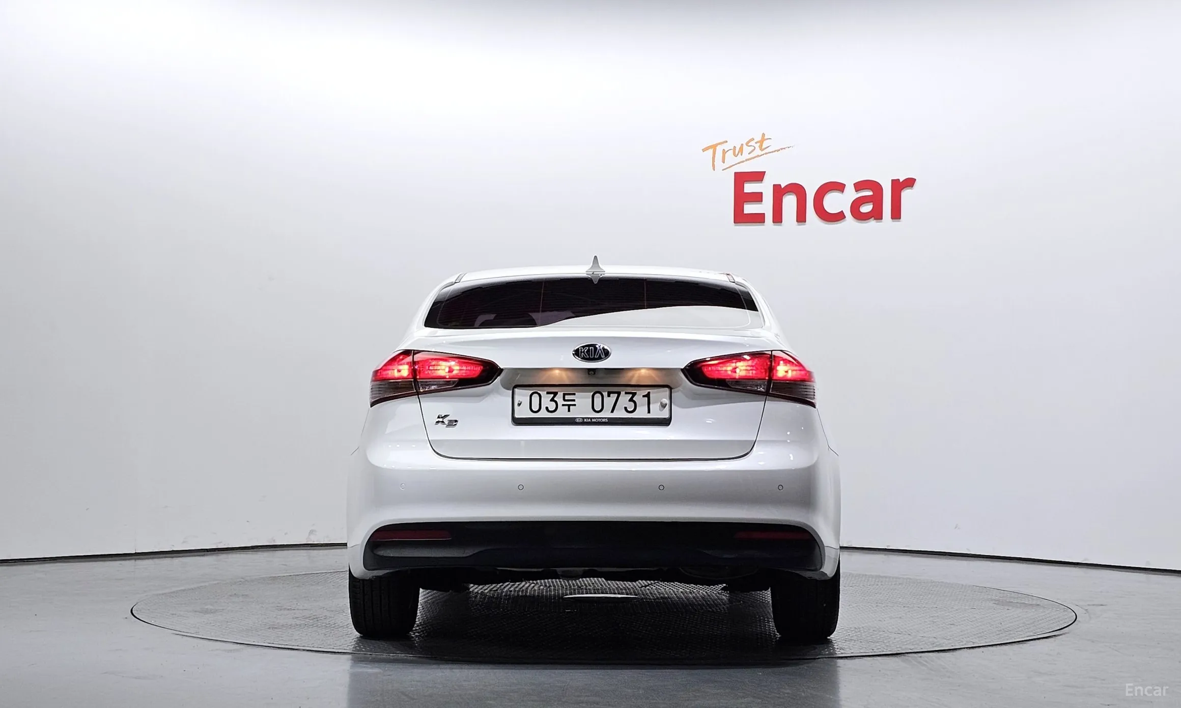 Kia K3 превью 3