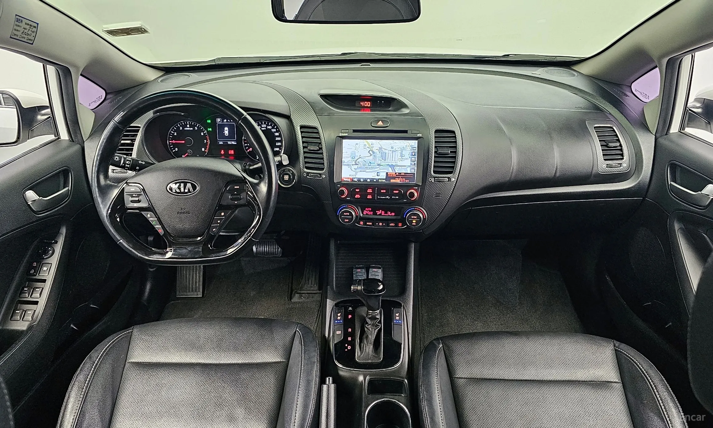 Kia K3 превью 4