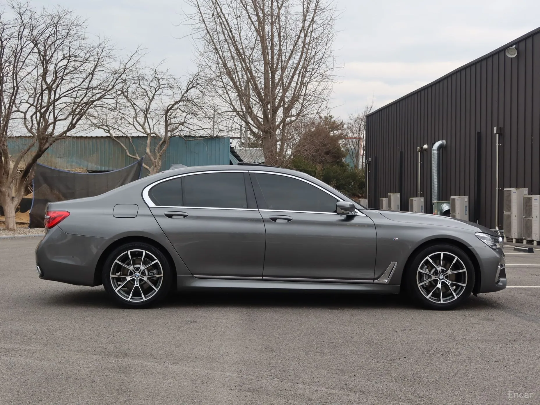 BMW 7 Series (G11) превью 3