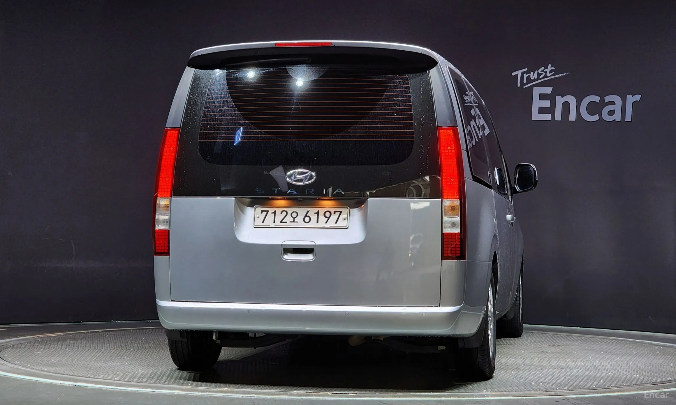 Hyundai Staria превью 3