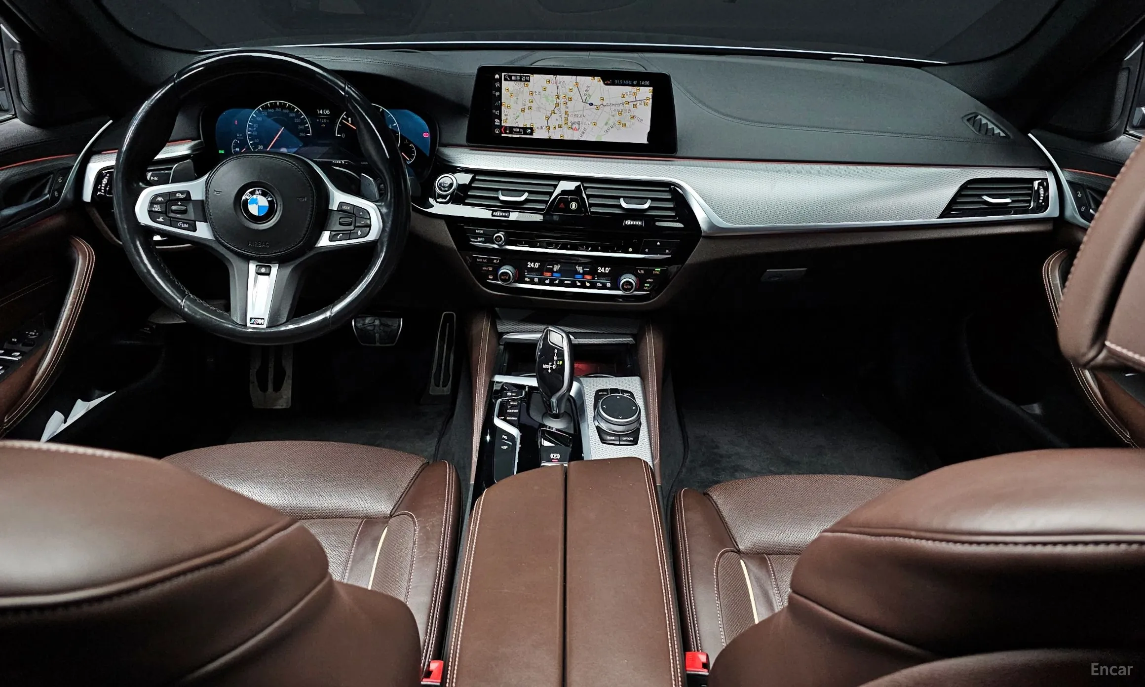BMW 5 Series (G30) превью 4