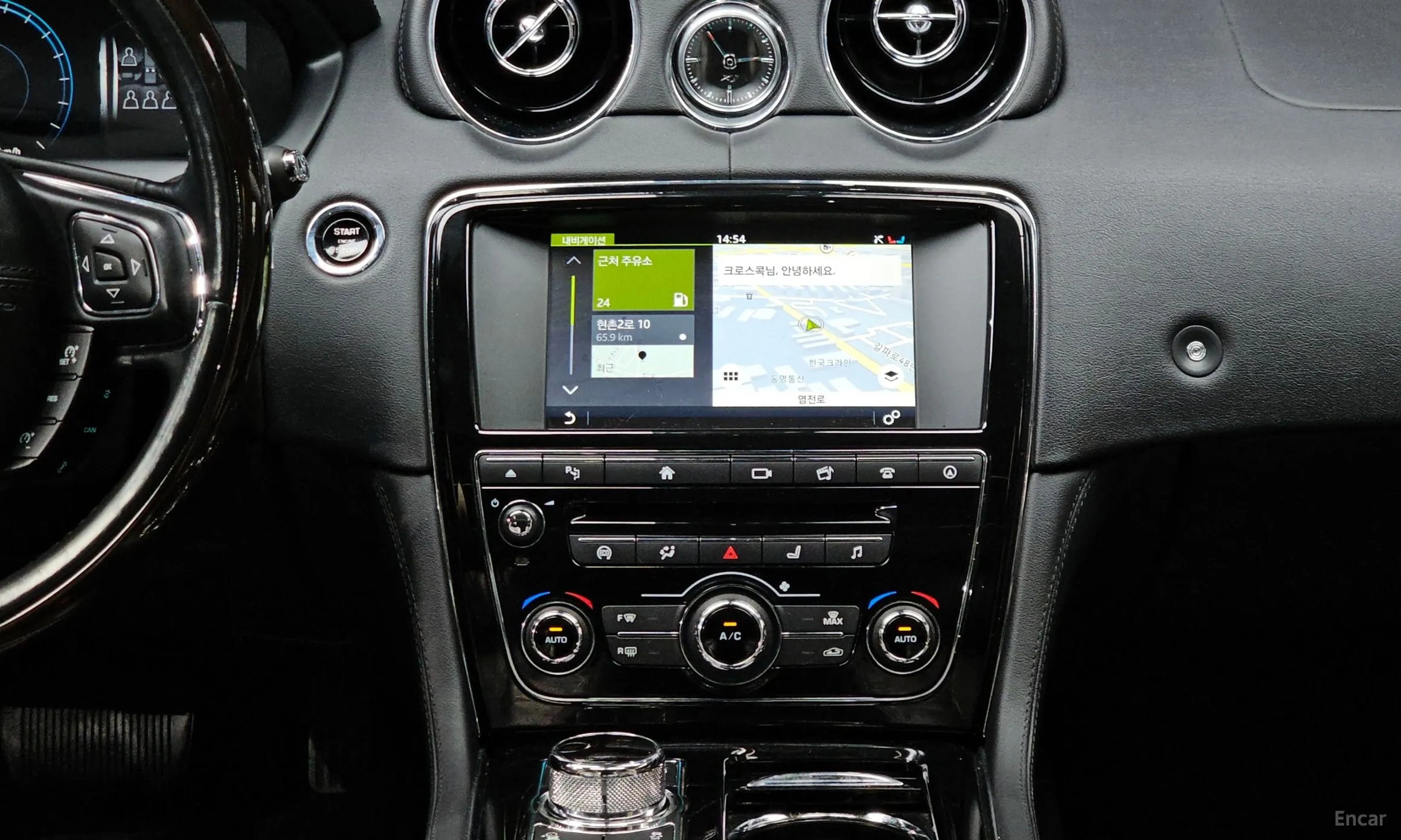 Jaguar All New XJ превью 14