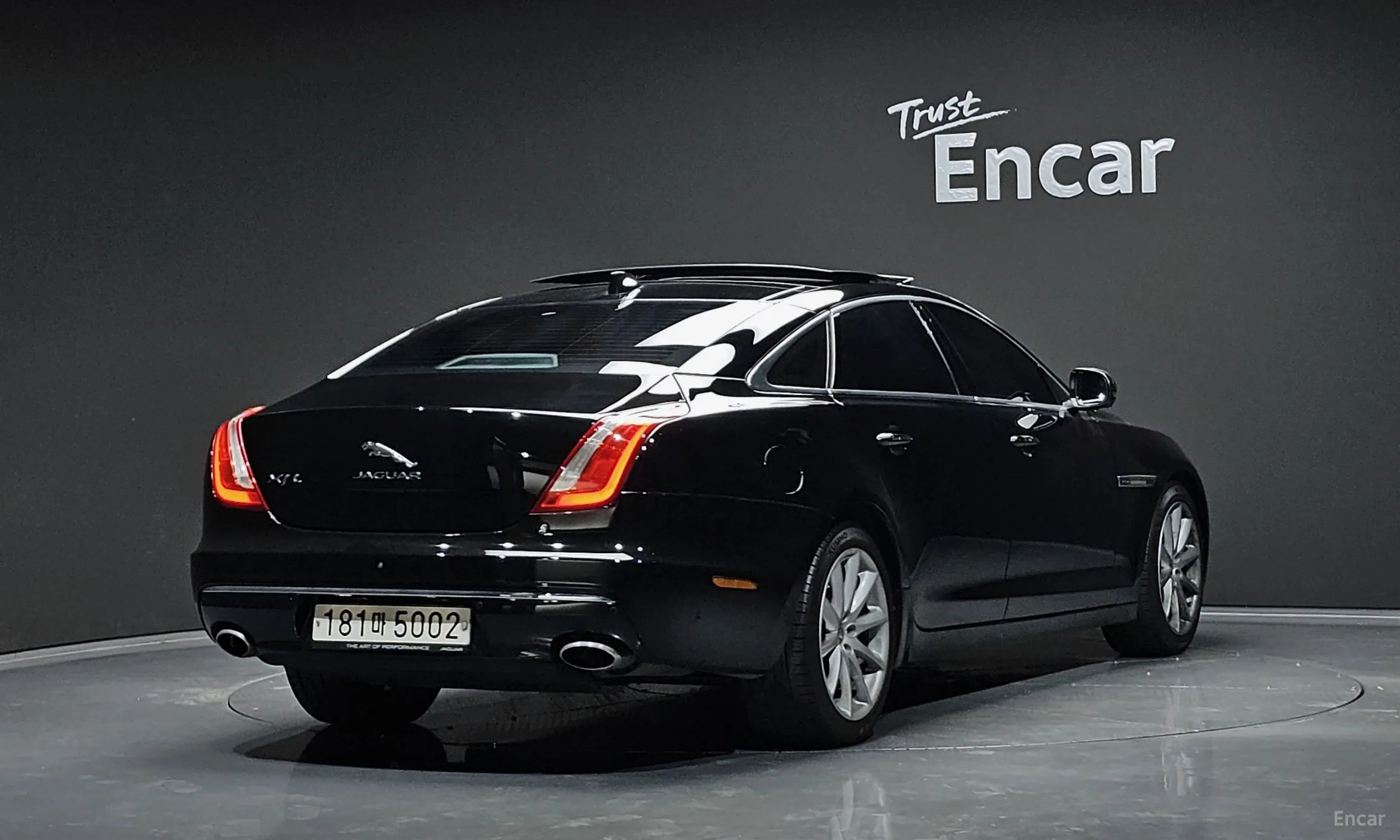 Jaguar All New XJ превью 2