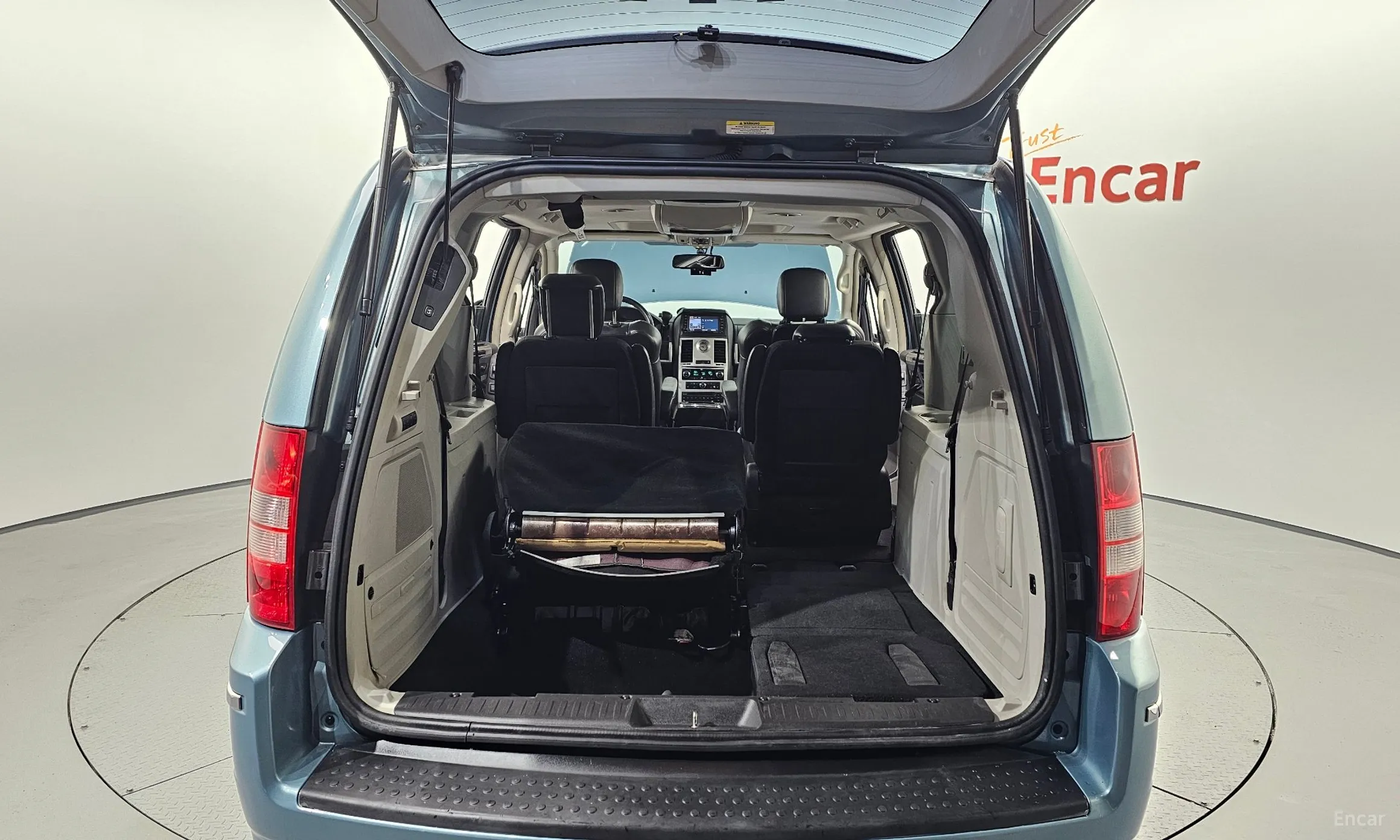 Chrysler Grand Voyager превью 20