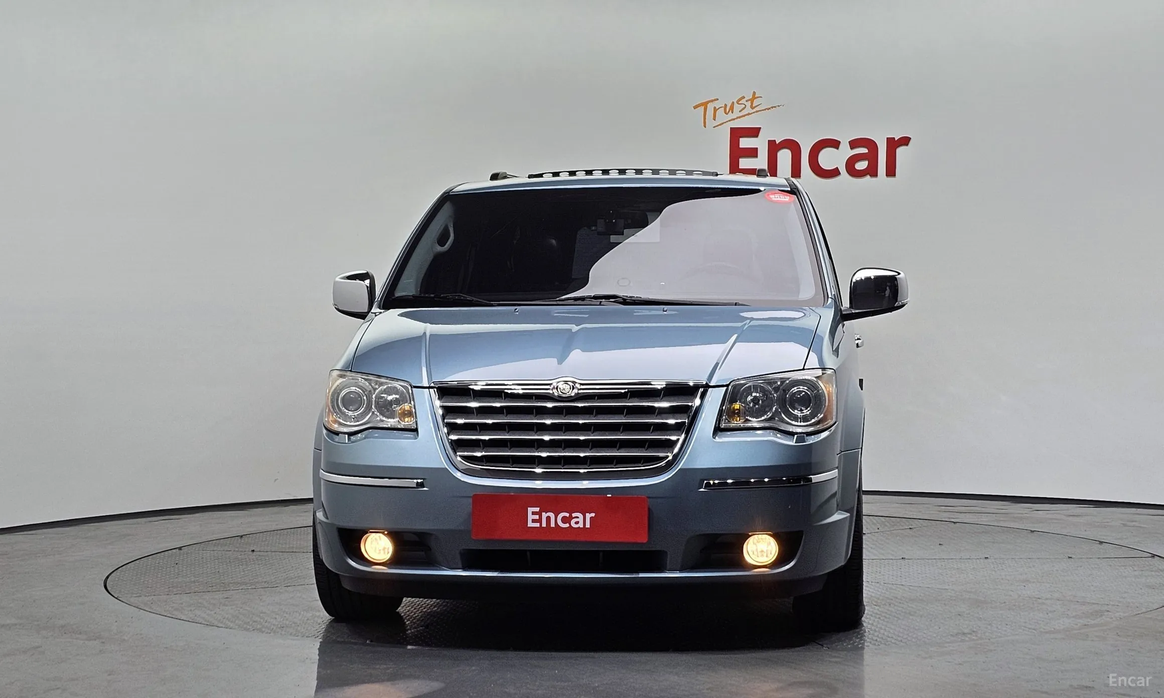 Chrysler Grand Voyager превью 3