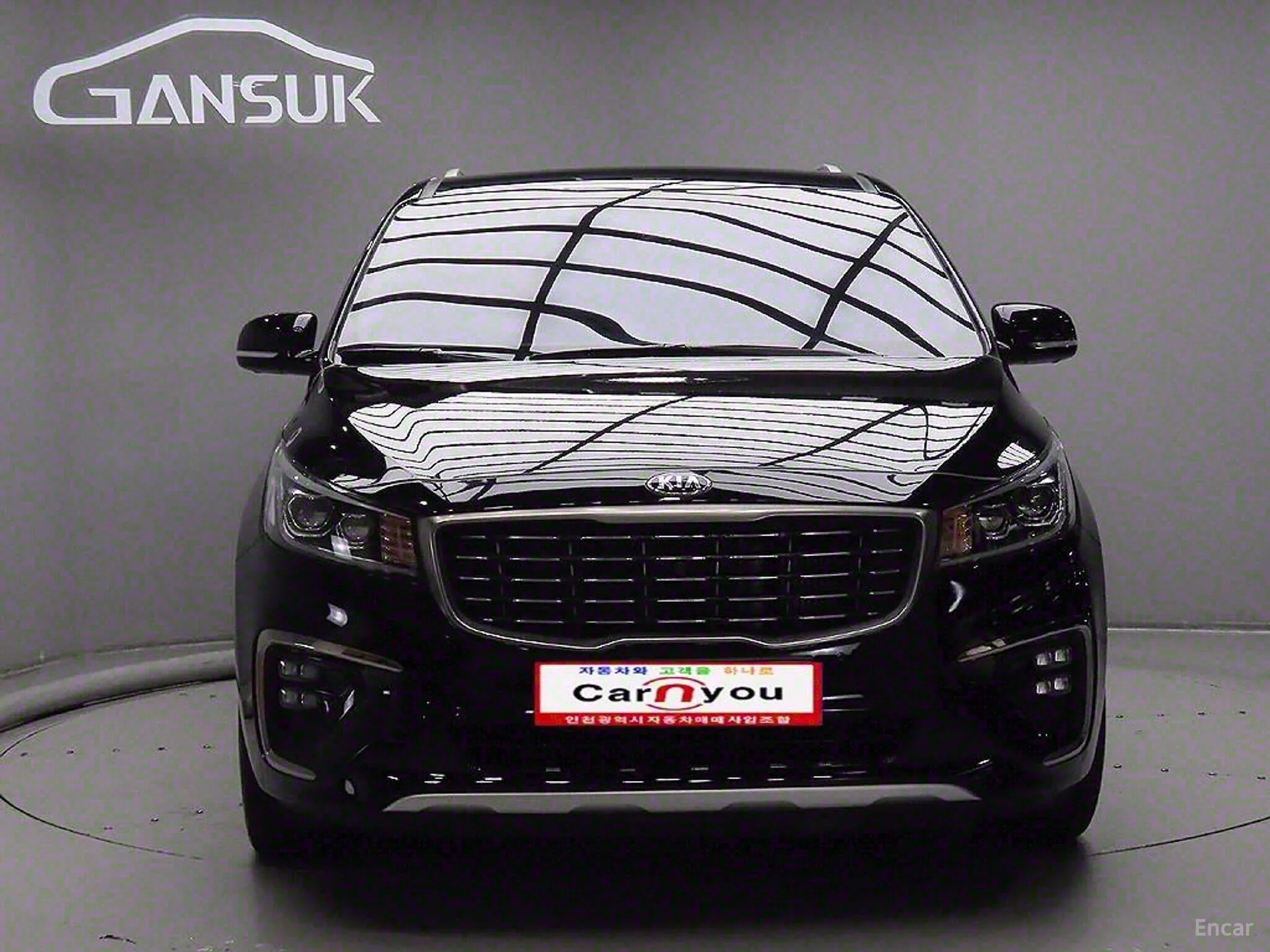 Kia Carnival превью 2