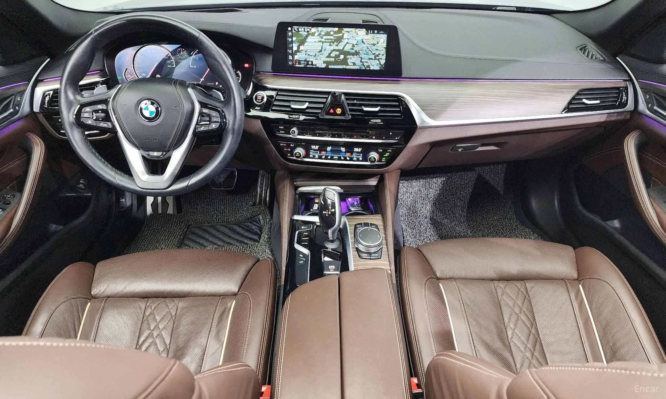 BMW 5 Series (G30) превью 4