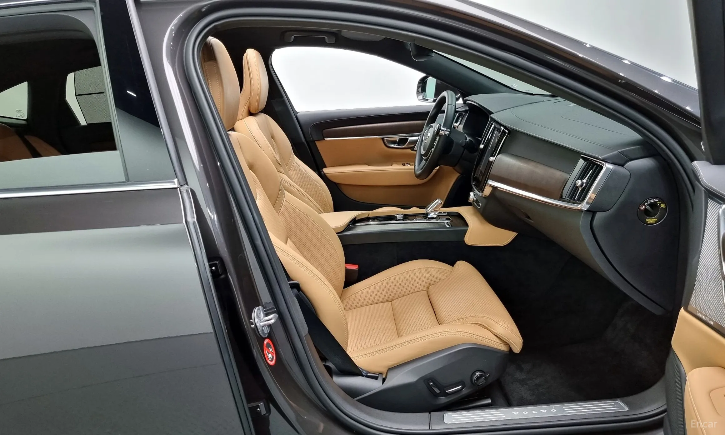 Volvo S90 превью 10