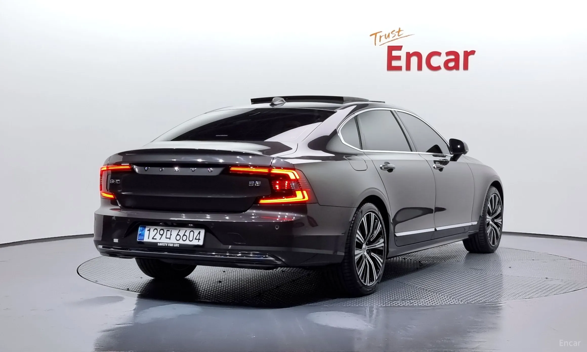 Volvo S90 превью 2