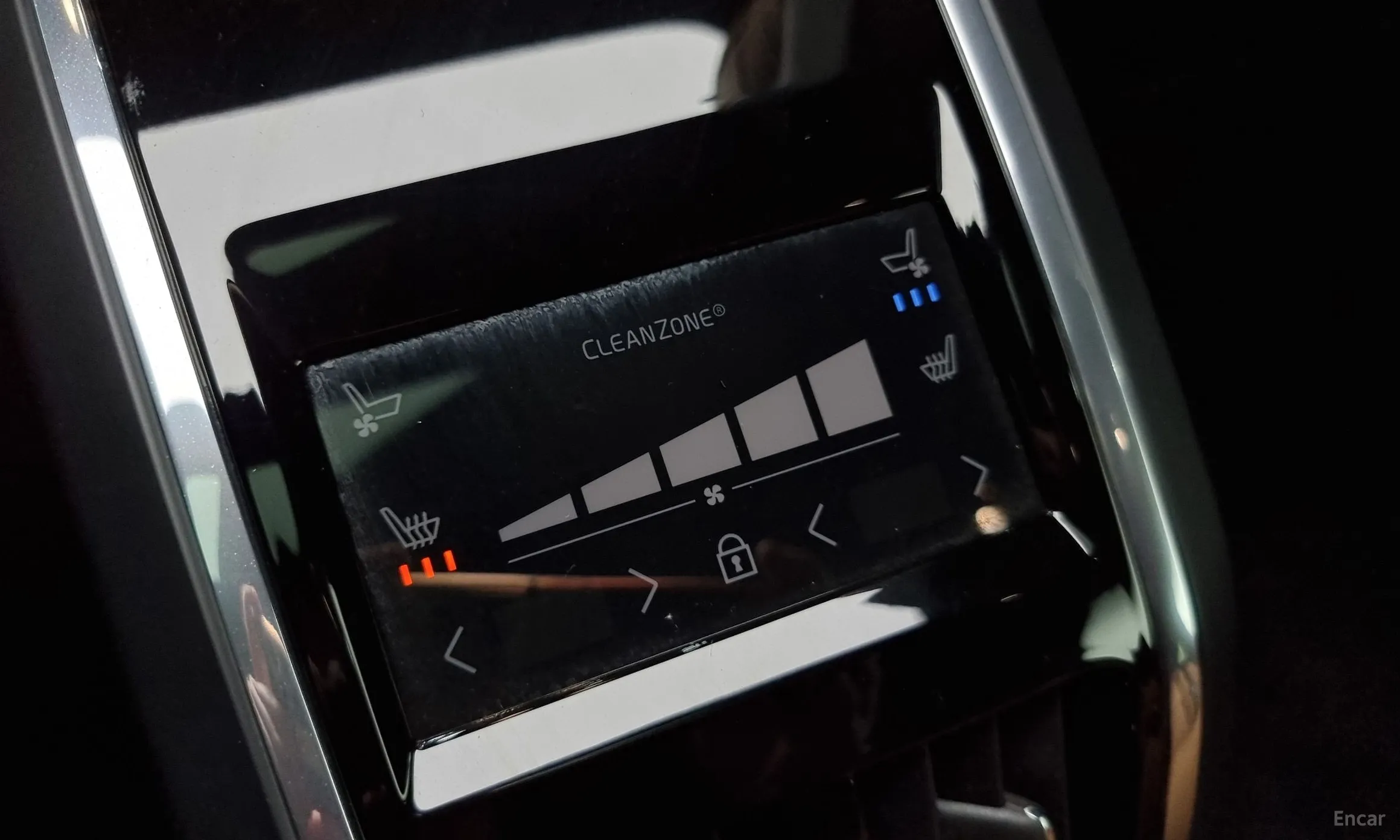 Volvo S90 превью 17