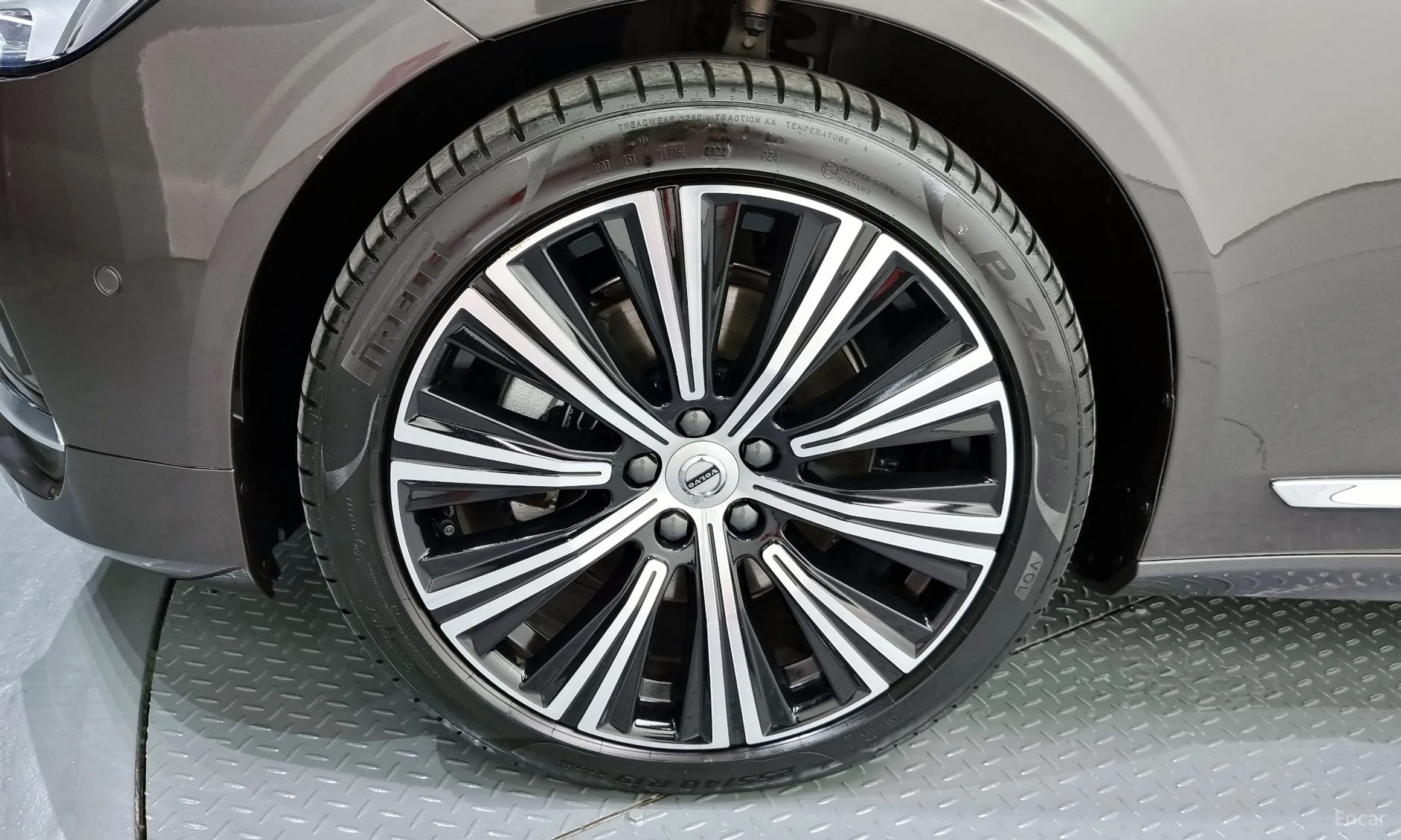 Volvo S90 превью 5