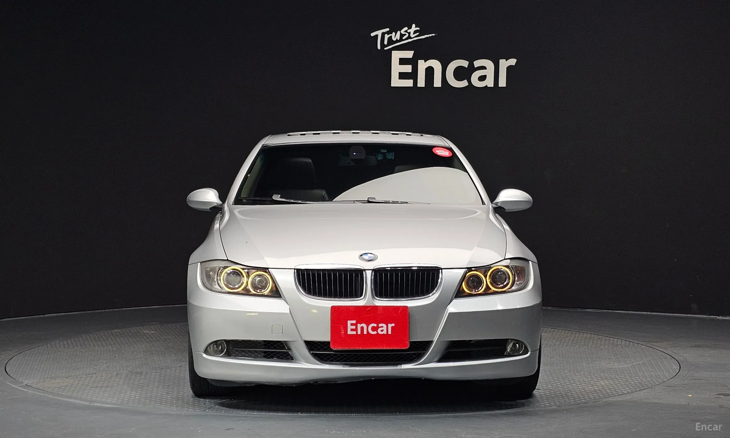 BMW 3 Series (E90) превью 2